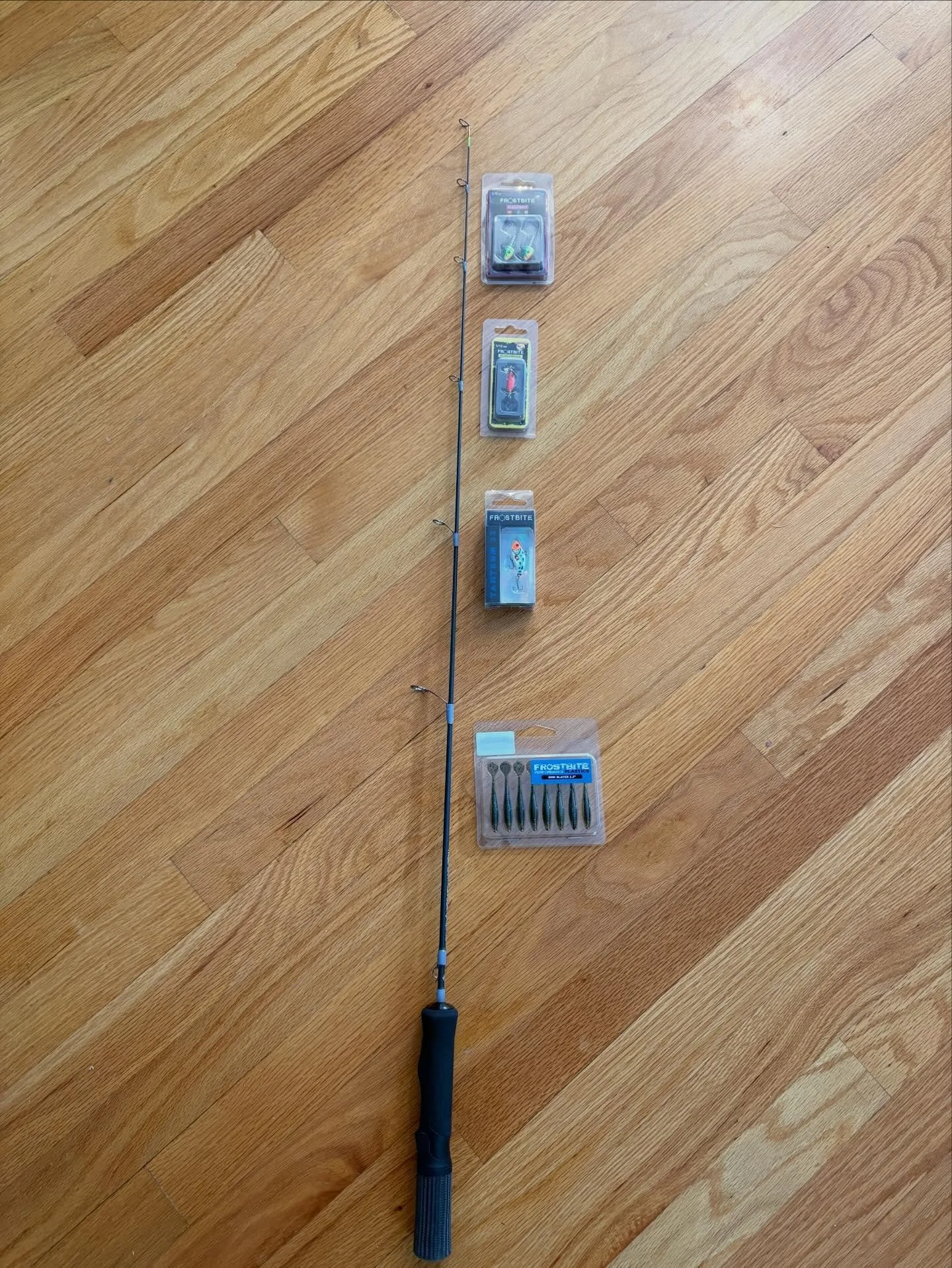 Am I addicted? Yes.
Will I stop? No. 
Another @fishfrostbite order. 
Lunar series True Grit 38&rdquo; M Graphite.
Head spinners, Scissorkick, Tantrum and mini slayers. 

#addicted #lunar #fishfrostbite #icefishing #cantstopwontstop💪