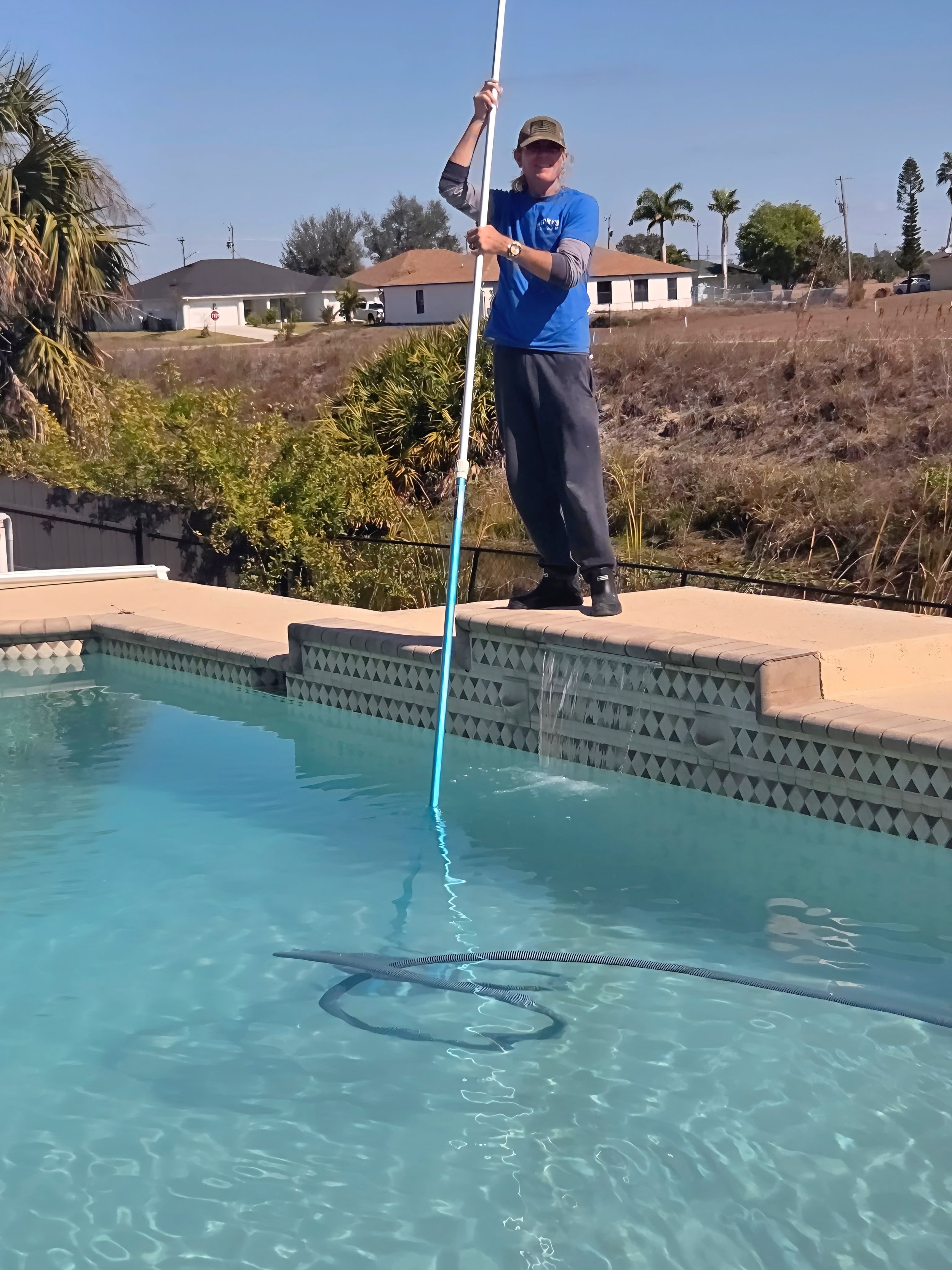 🏝️ Do You Really Need Weekly Pool Service in Cape Coral?