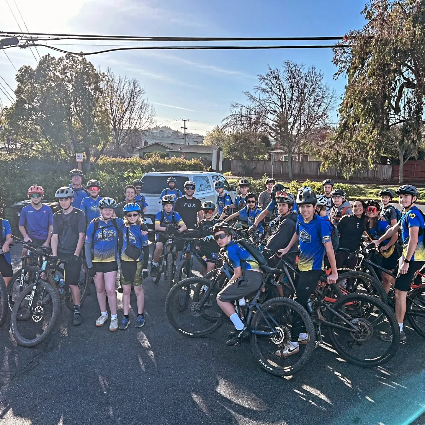 Sunday Team Ride was a BLAST! 

#moregirlsonbikes 
#moresnacksplease 
#morekidsonbikes