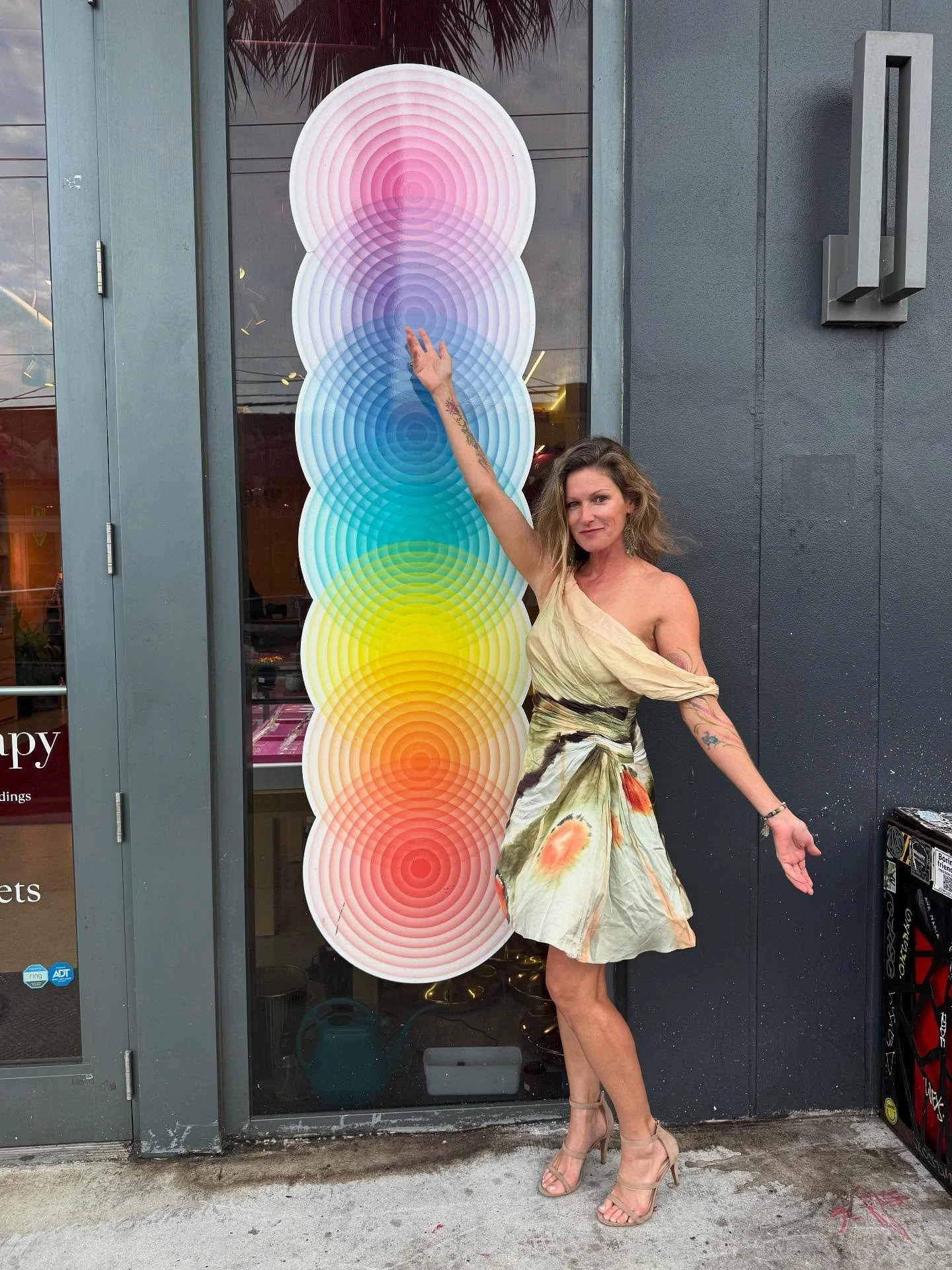 Cool visit to @auratherapylife by @notesfrommyaura with alllll the colors, aromas, and beautifully designed chakra inspired products! #🌈 #auratherapy #chakras #wynwoodmiami #colortherapy #chakrasystem