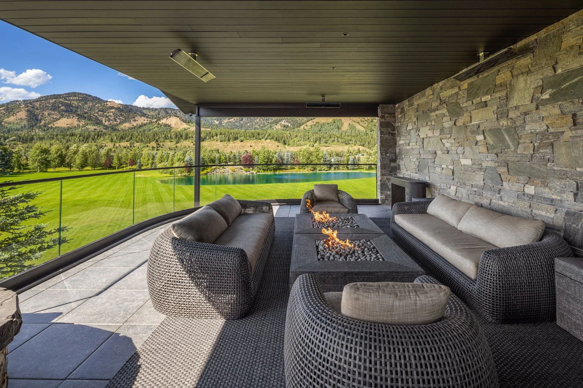 Covered outdoor terrace