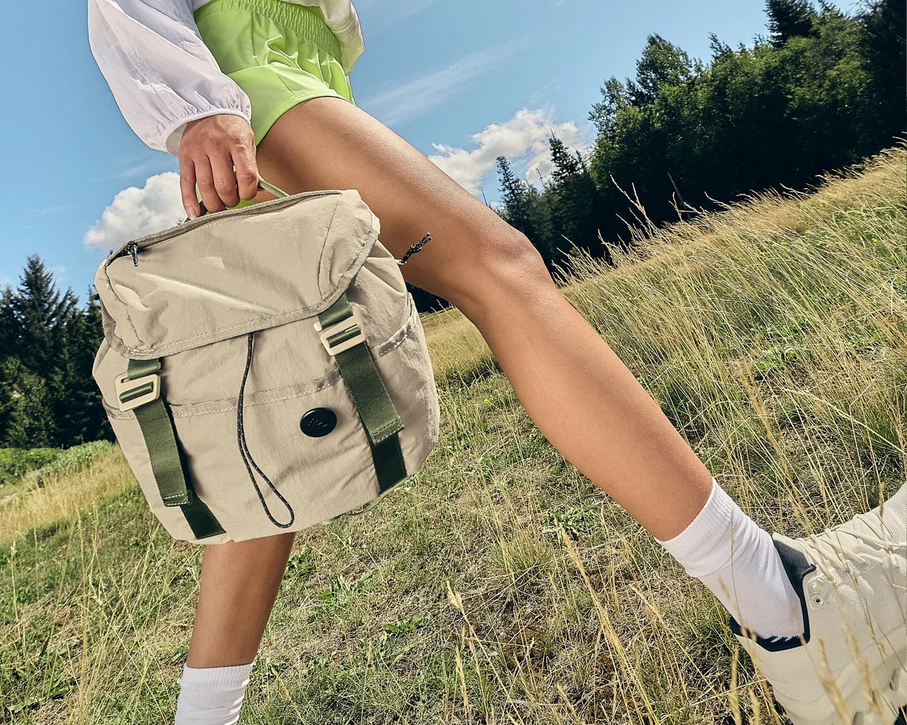 Monos Field Collection