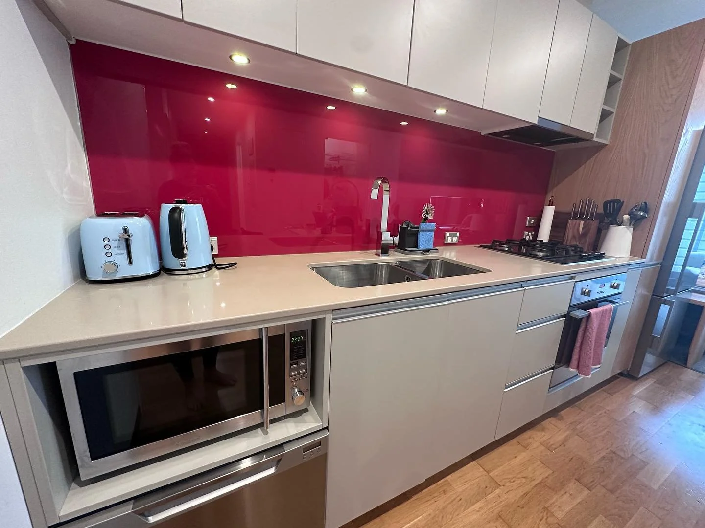 A sparkling end of tenancy clean 🧹nothing like moving into your new home with it feeling brand new 💚