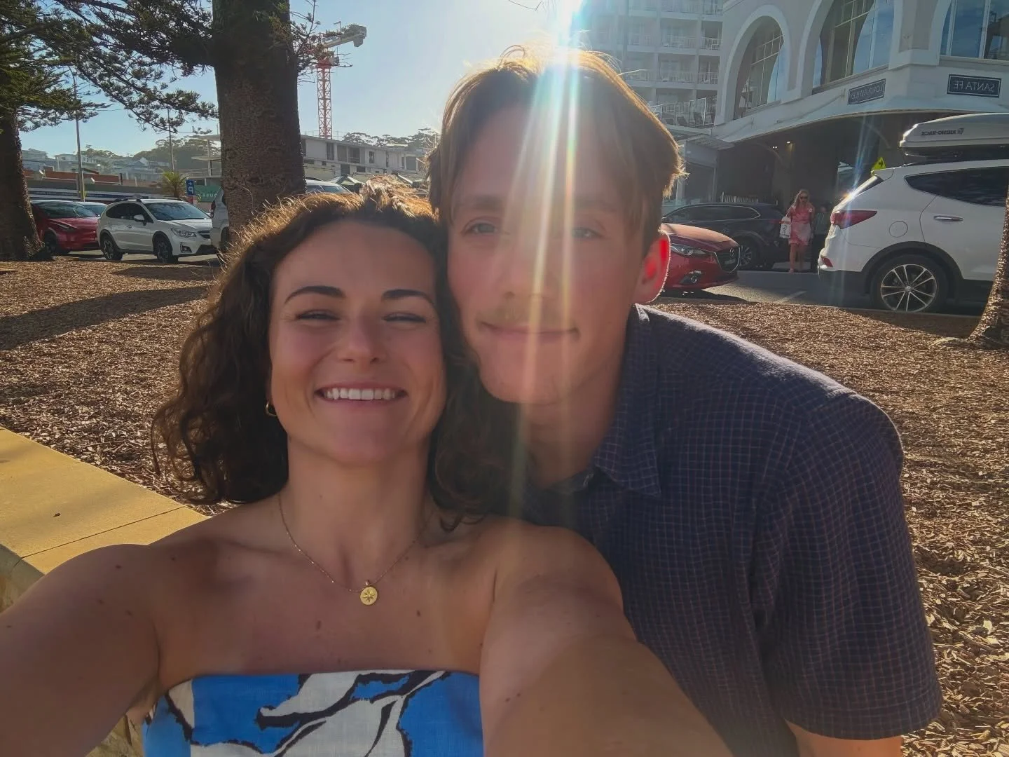 Week 1 of 2026 has been UNREAL! 🤠🕺🏽🪩🎆💛

🪩 dressing up for NYE celebrations and a weekend away with my gorgeous friends 
🪩 playing golf for the first time (and low key liking it)
🪩 getting too comfy in the Sydney sunshine and forgetting to ch