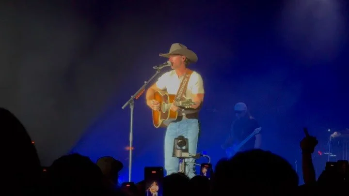 Number 11 ! 

Wasn&rsquo;t really sure how to sum up this week after we had to sadly say goodbye to Buddy this week after 14 years.. even though we are pretty devastated, we had a wonderful week celebrating how much joy he brought @ryanmeadmusic_ and