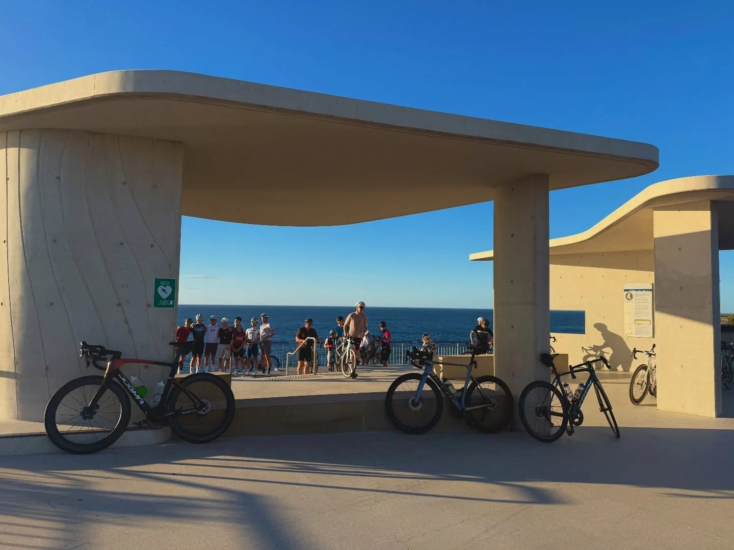 Week 15 done and dusted!

🦎 over 150kms of training done over the week including a new 2.4km time trial PB (fuelled by sour geckos) 
🦎 lots and lots of bike rides followed by some coffee in good company 
🦎 reviewing journal submission revisions in