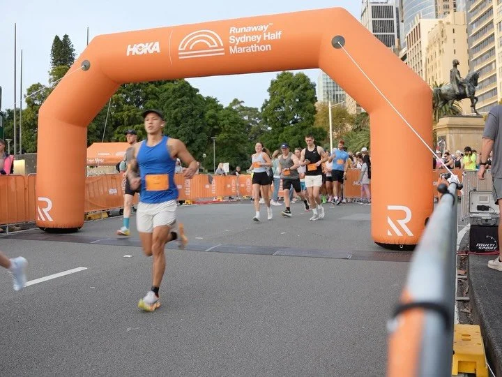 Hoka Half with the best support crew out @daniel.tait @cronullatriclub @highperformancetri 🥹🥹💚

Managed to run into @j.acksonbrennan to keep me sane for a few kms and despite the hills at the end it was an unreal course across Sydney 🙌🏼🙌🏼

Sto