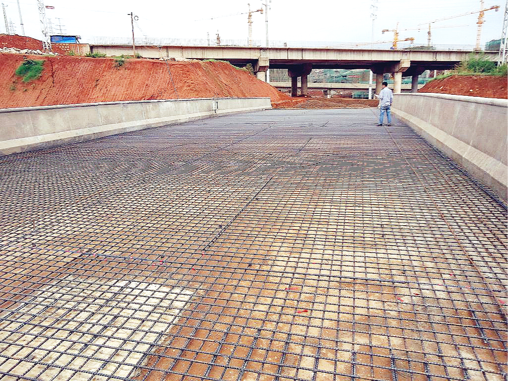 Bridge Deck w/ GFRP Rebar 2015