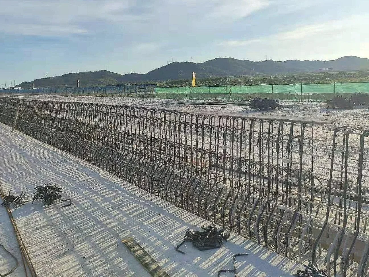 Crash Barrier with Pre-bent GFRP Rebar