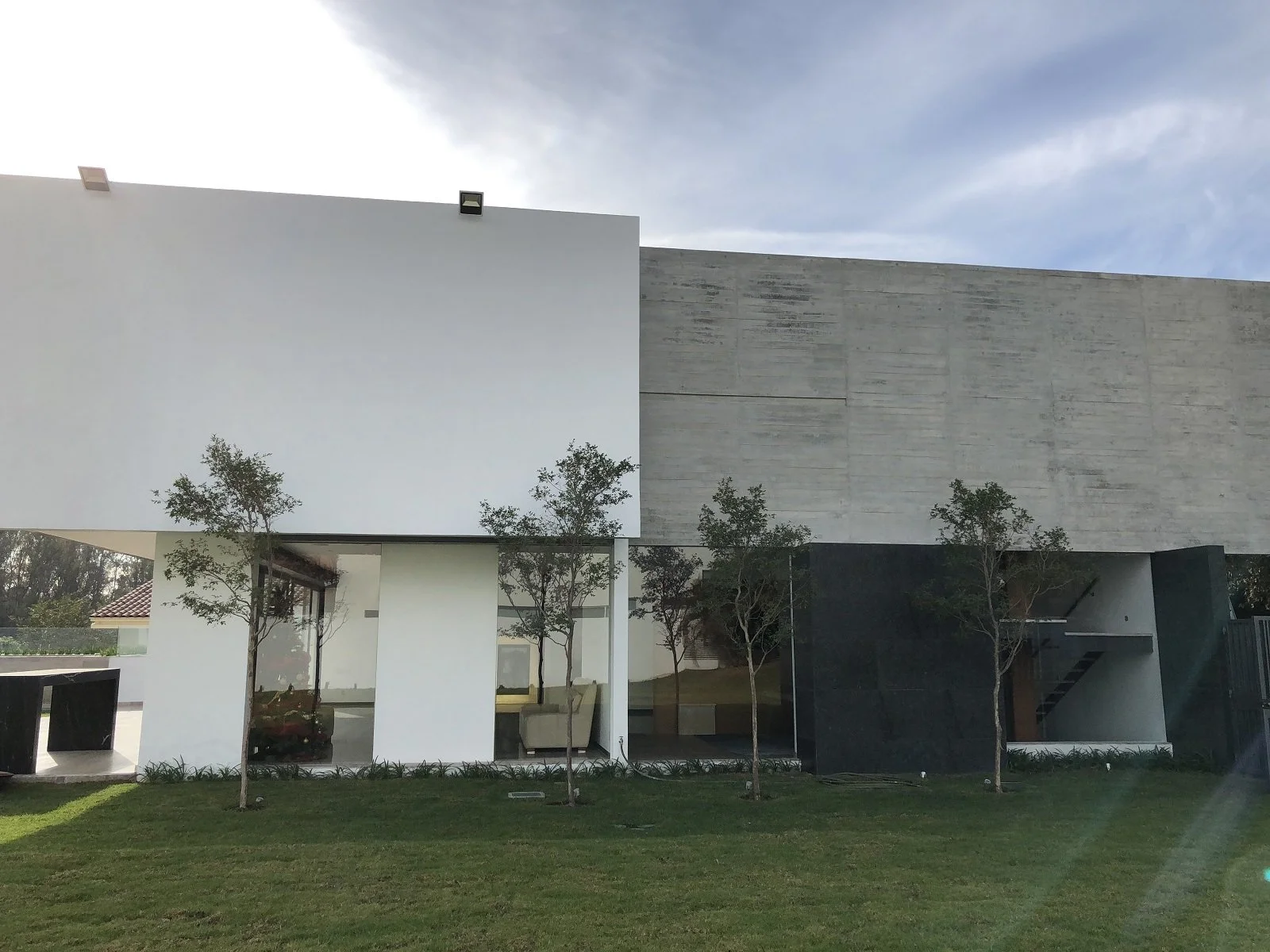 fachada de lado 2.jpeg