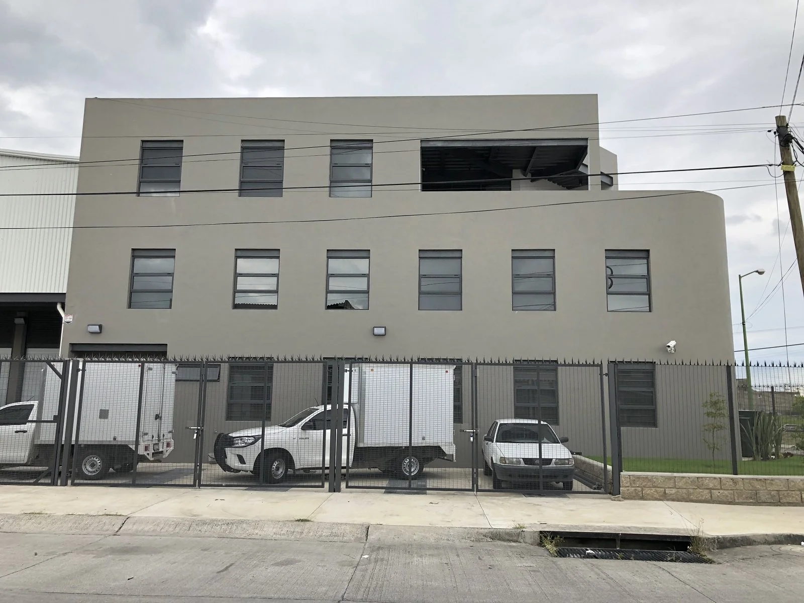 oficina lateral.jpeg