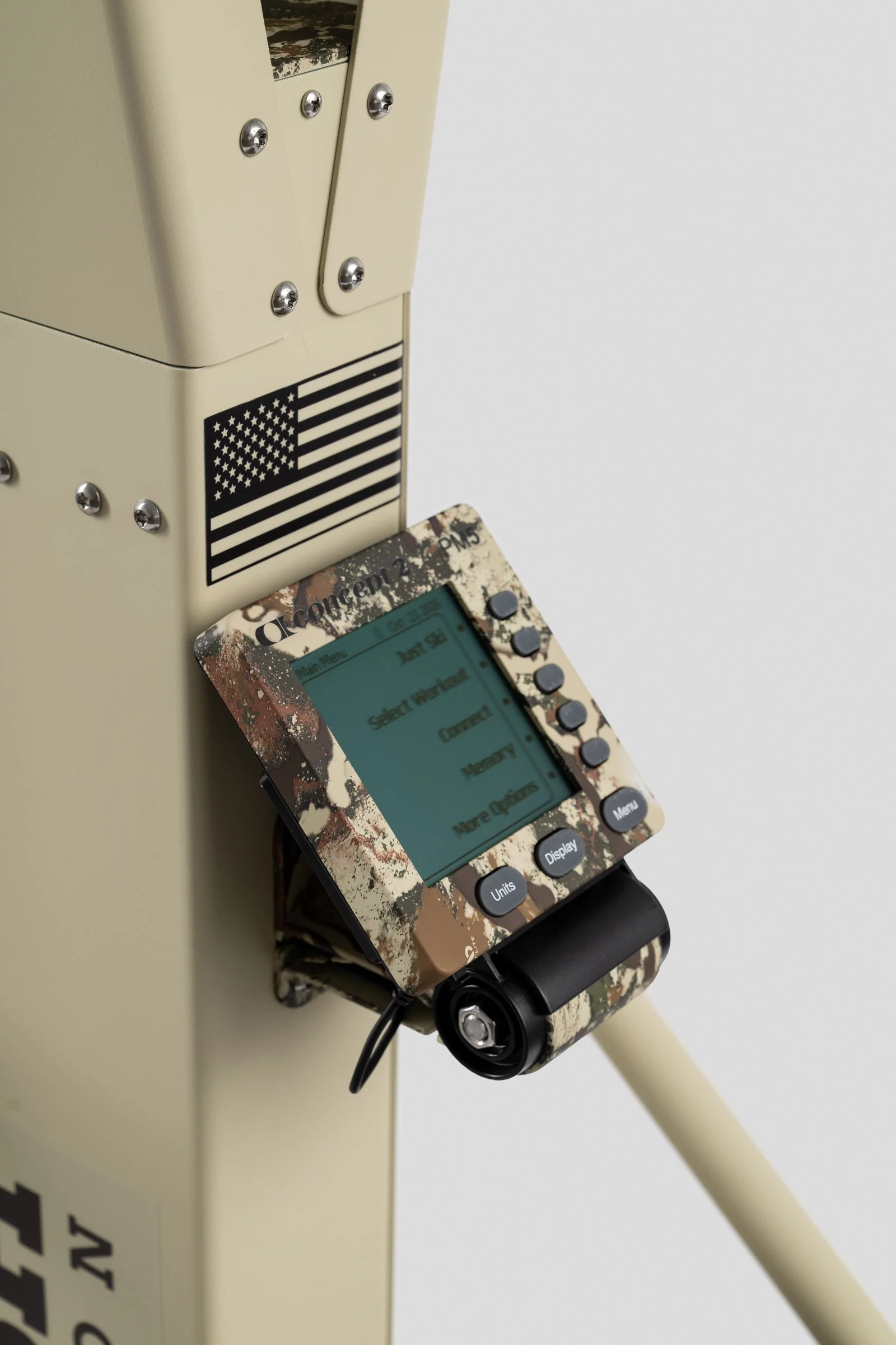 Angled view of the camouflage performance monitor