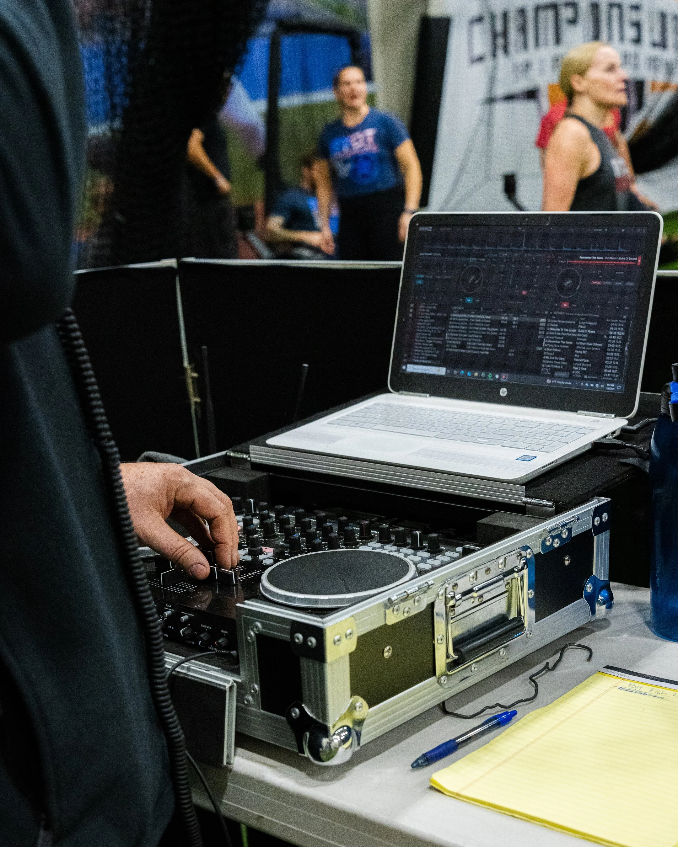 2025-11-08-DTs Row-3050.jpg