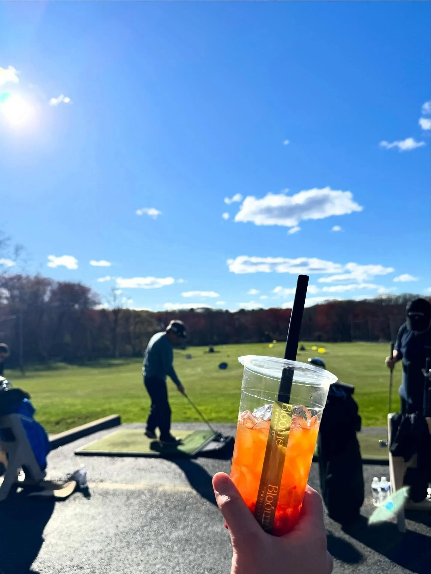 Stay on par with your cravings ⛳️ clean ingredients, smooth finish every sip 🍑🍓 

#bostoneats #sipandswing #teetime #teatime #freshfruittea