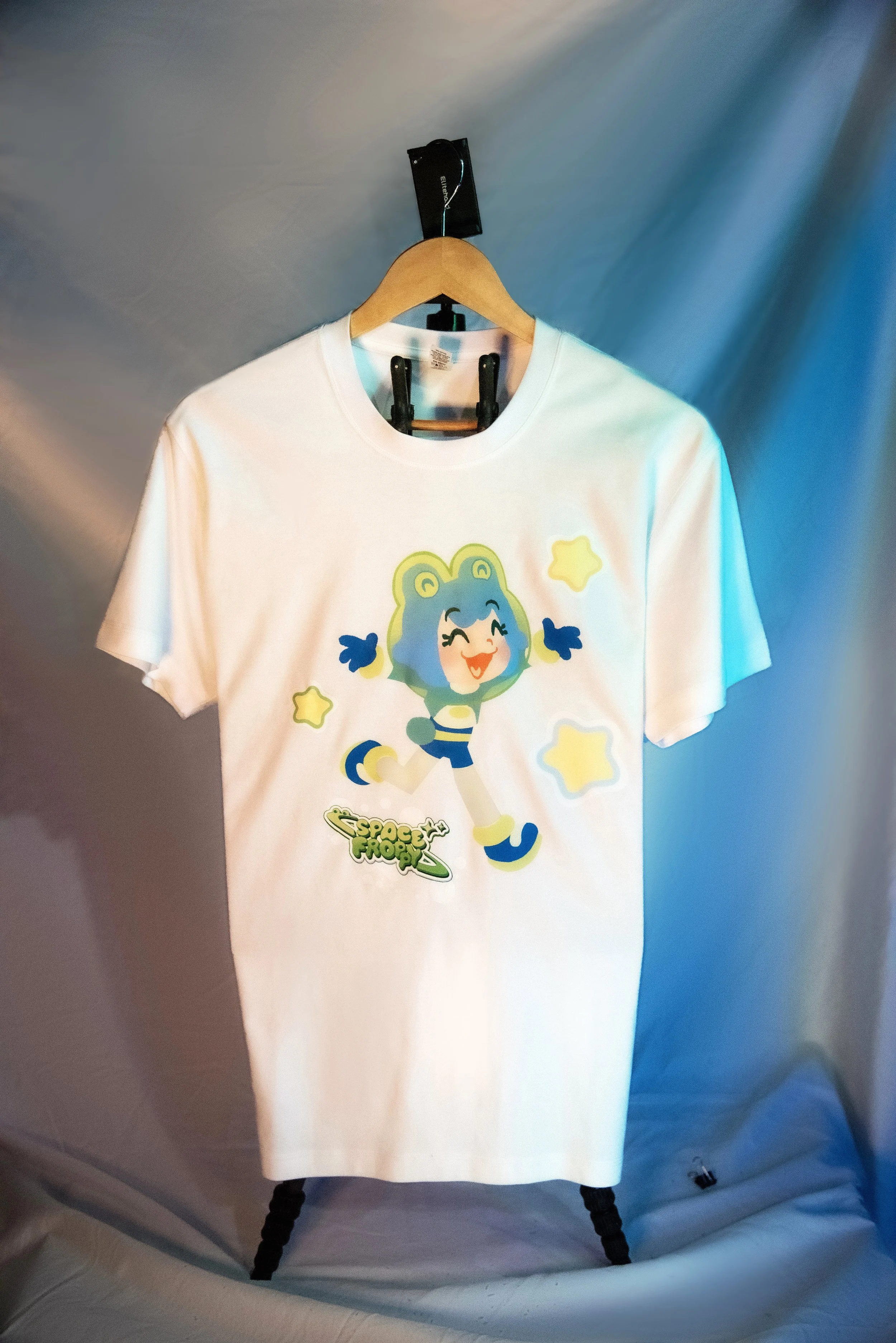 Shirt 02 White Front01.jpeg