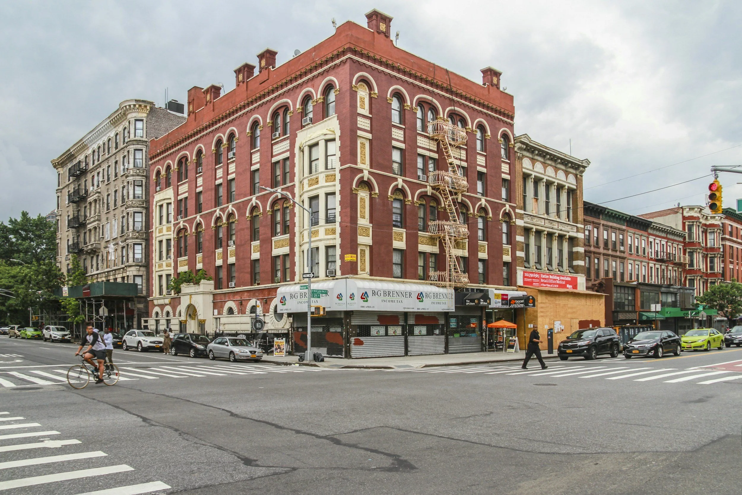 Public Reading of Scripture in East Harlem