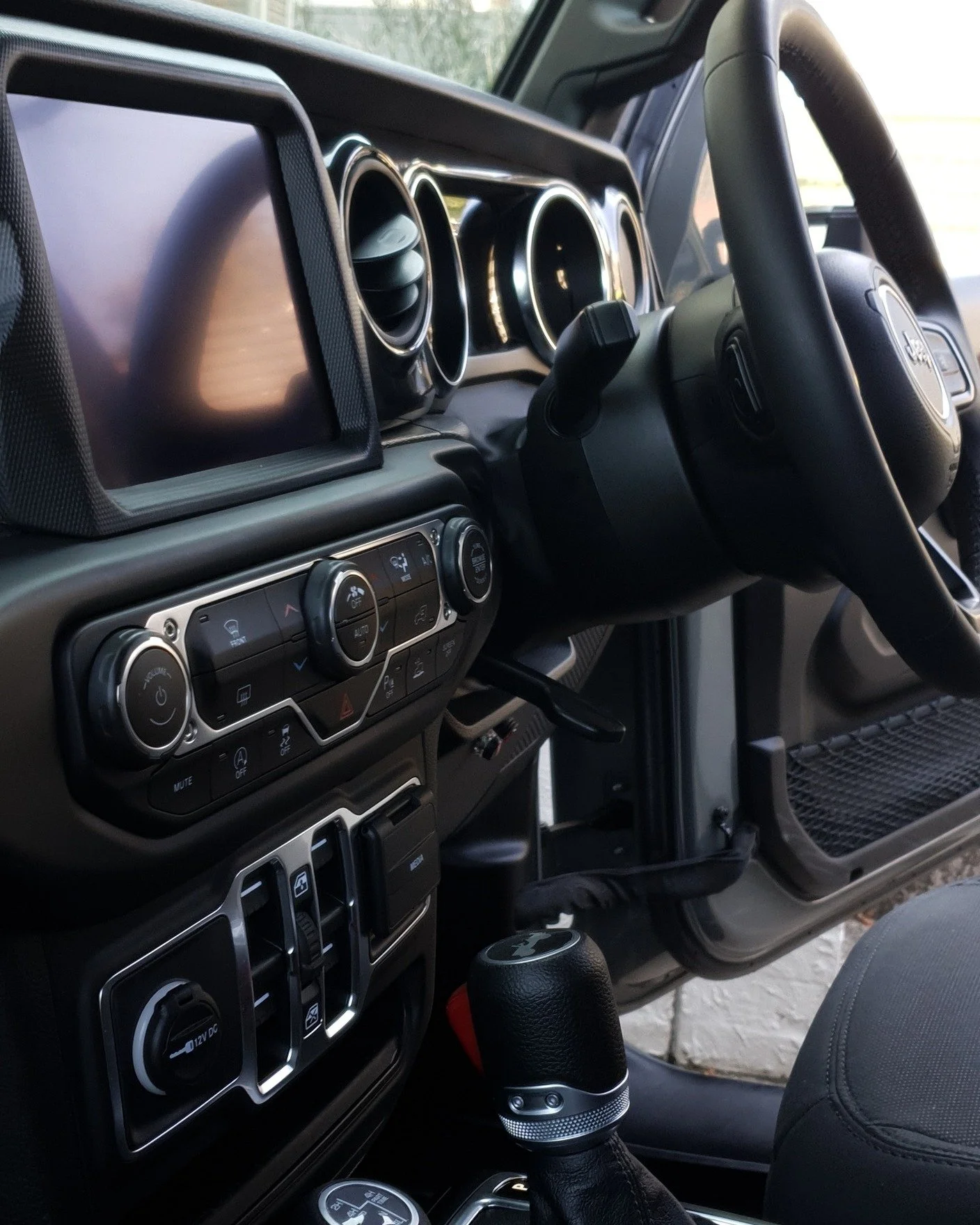 💦 Adventure ready, inside and out.

This Jeep Wrangler came in covered in weekend memories and left looking brand new. A interior detail refreshed the interior, and prepped it for whatever trail comes next.

Because whether it&rsquo;s mud, sand, or 
