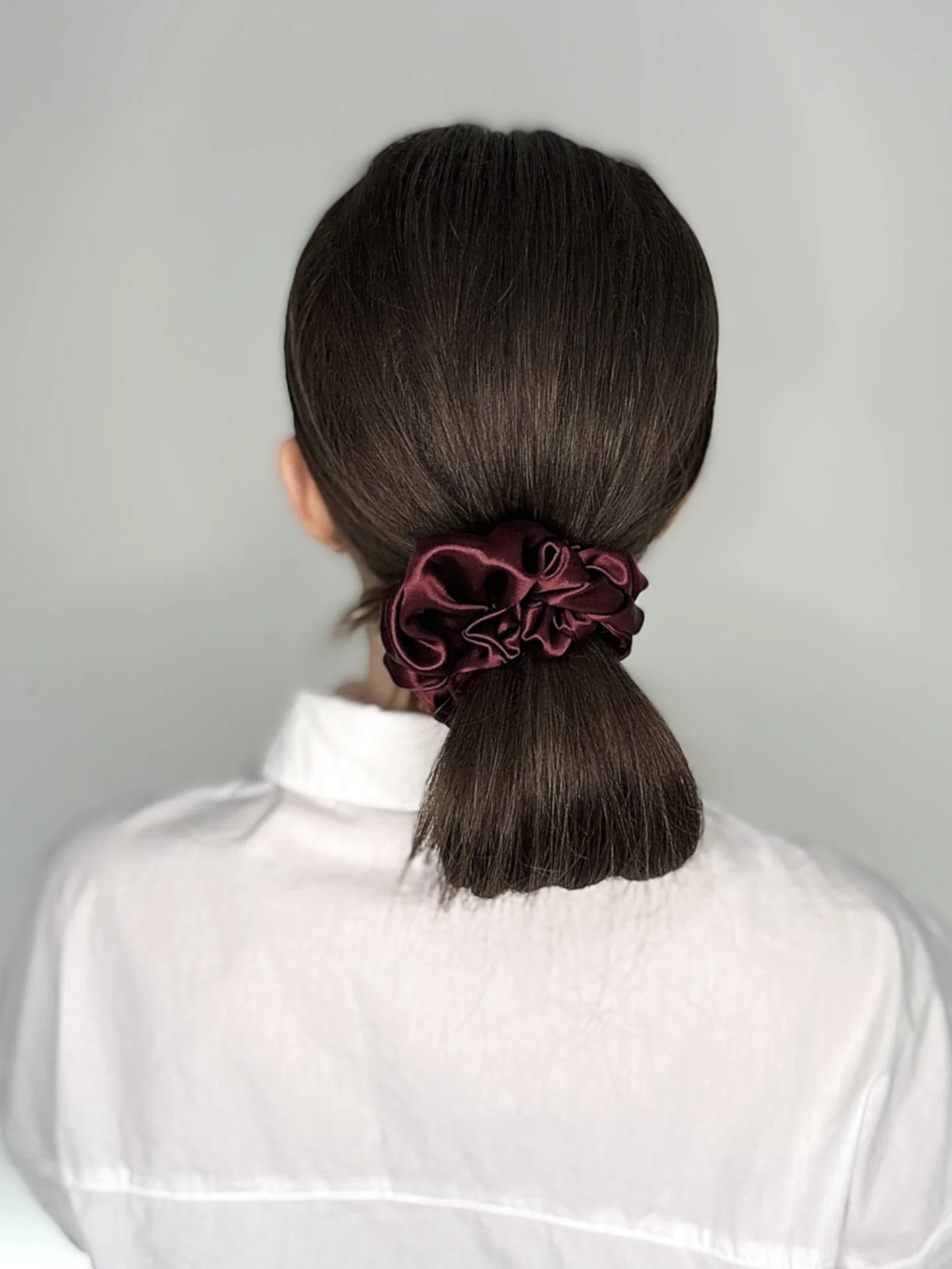The luxe 6cm scrunchie - styled effortlessly in a sleek low bun. The perfect finishing touch for elevated everyday elegance.

Shop 30% off sitewide. Plus, enjoy a
complimentary cotton pouch with every purchase. This is your sign to treat yourself &md