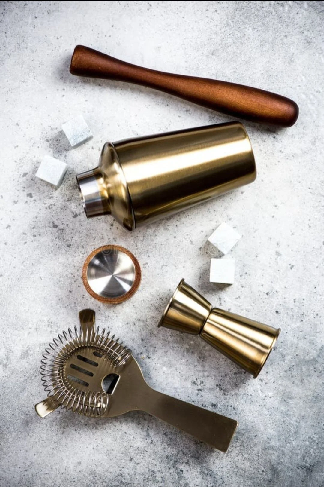 Cocktails 101: Essential Tools Every Home Bartender Needs
