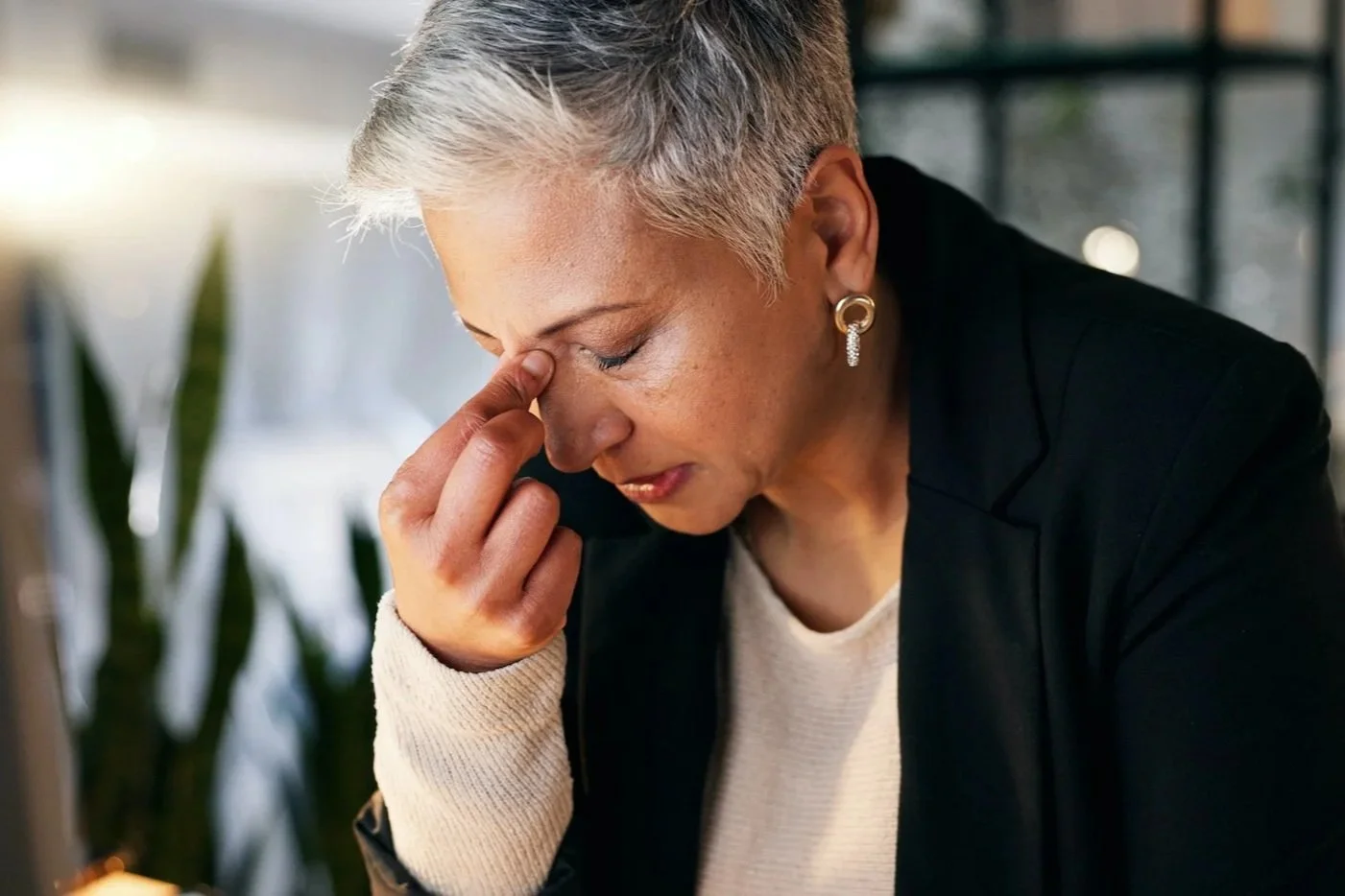 How does oestrogen decline cause mitochondrial fatigue?