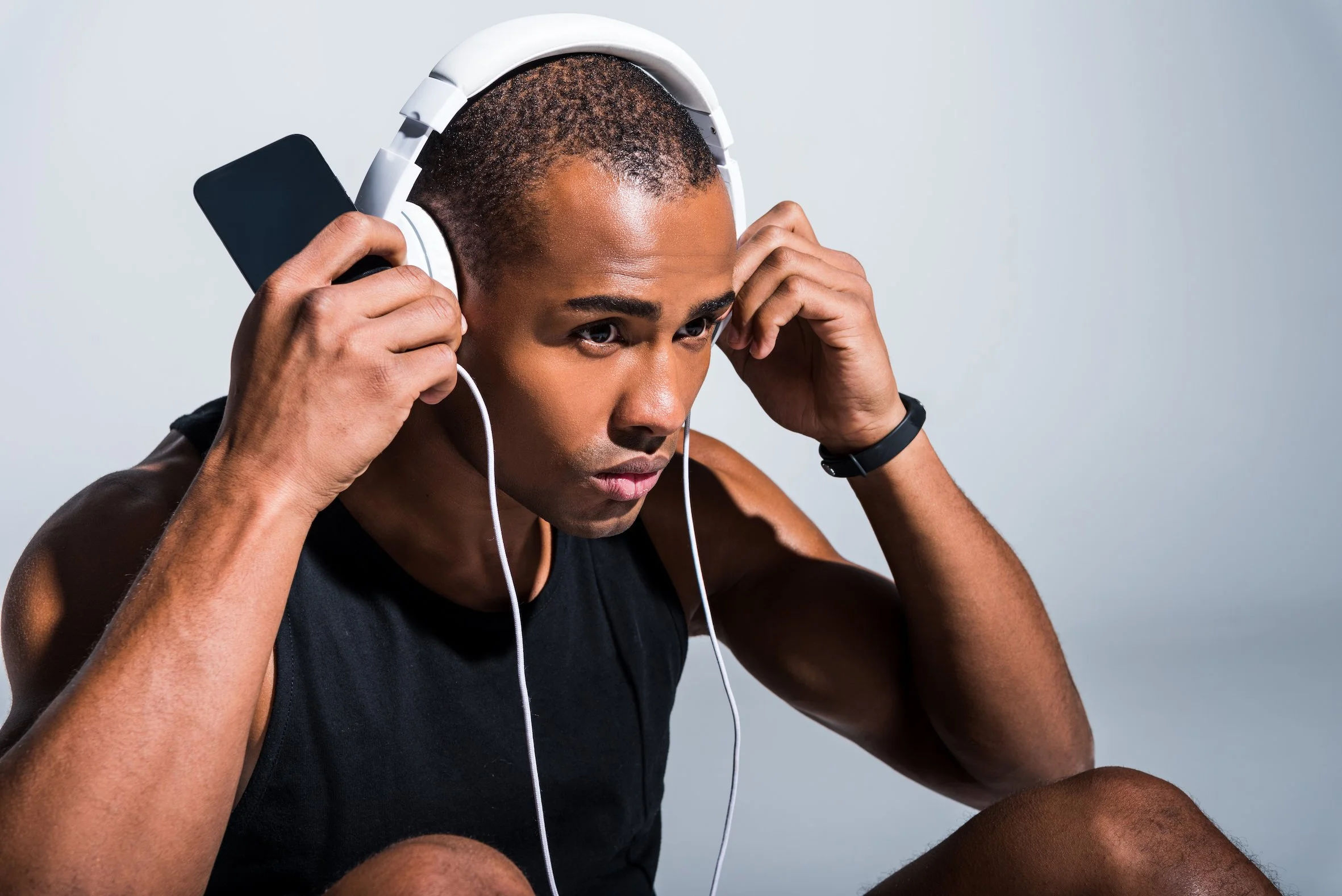 athlete blocking out distractions using binaural beats