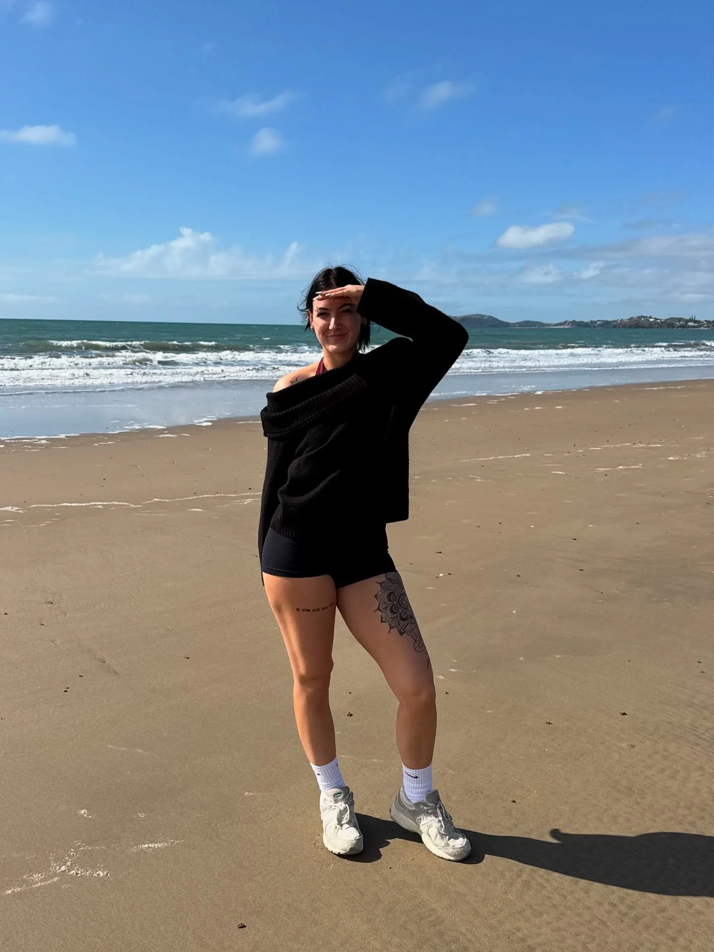 ✨ Morning Walk = Better Digestion & Energy ✨
Did you know that going for a light walk after breakfast can do wonders for your body? 🚶‍♀️🌤️
A short 10–15 minute “digestive walk” helps:
✅ Improve digestion
✅ Balance blood