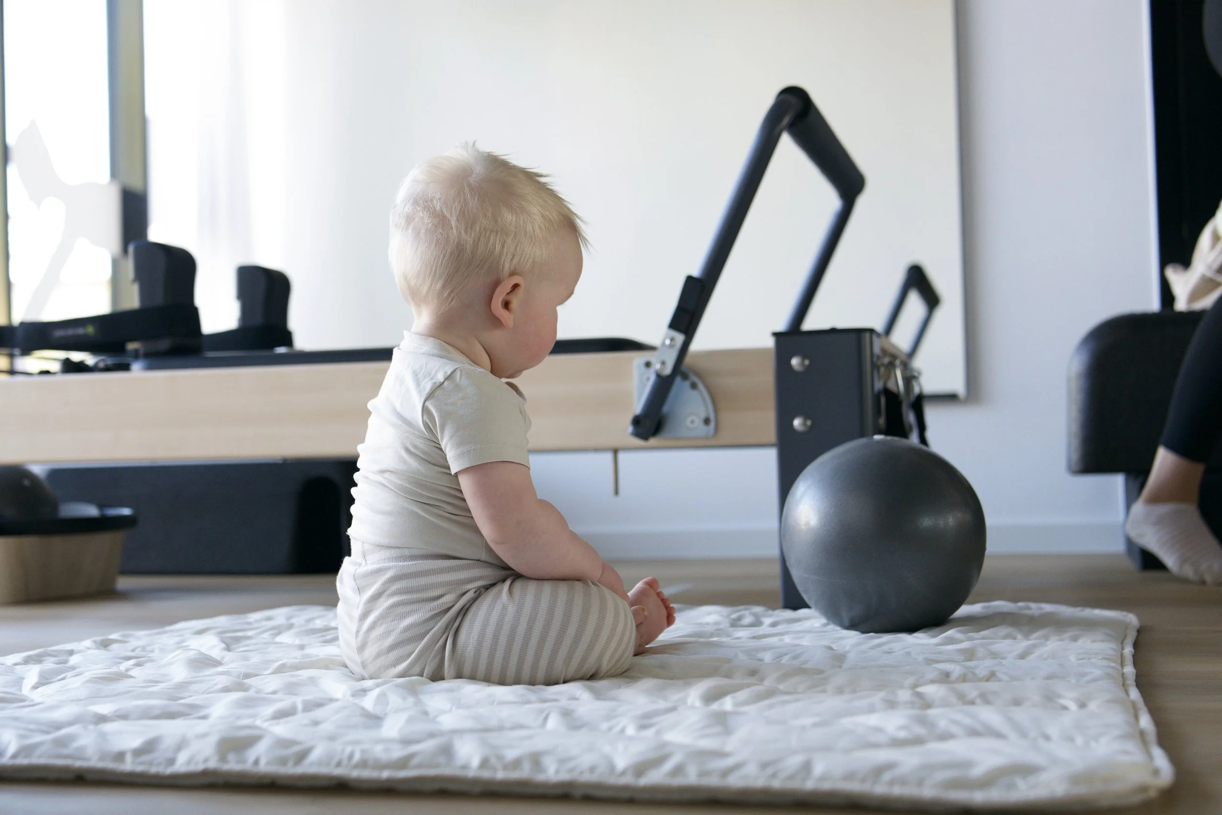 22/09 TUESDAY 11:00 - MOM & BABY REFORMER