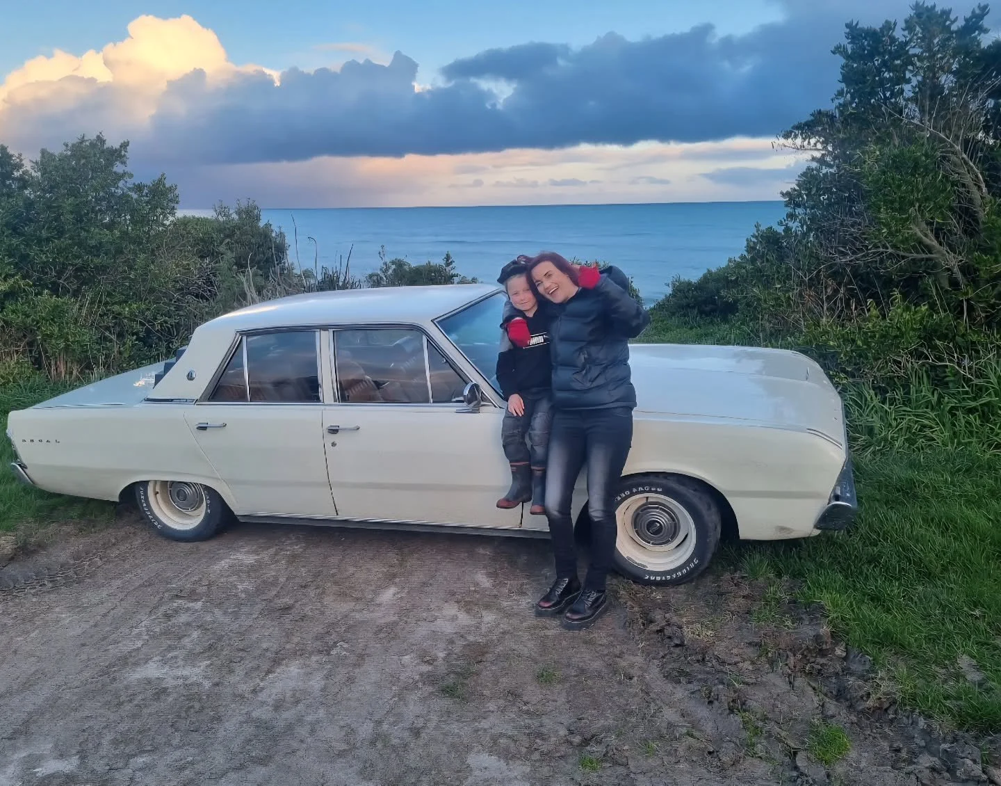 Evening's like these 😍 

It&rsquo;s 9pm and I&rsquo;ve just finished my day. Again.
Work. Kids. Cleaning. Admin. More work. Repeat.

Some nights I honestly miss my old life before I started a business. I miss switching off. I miss sitting down and a