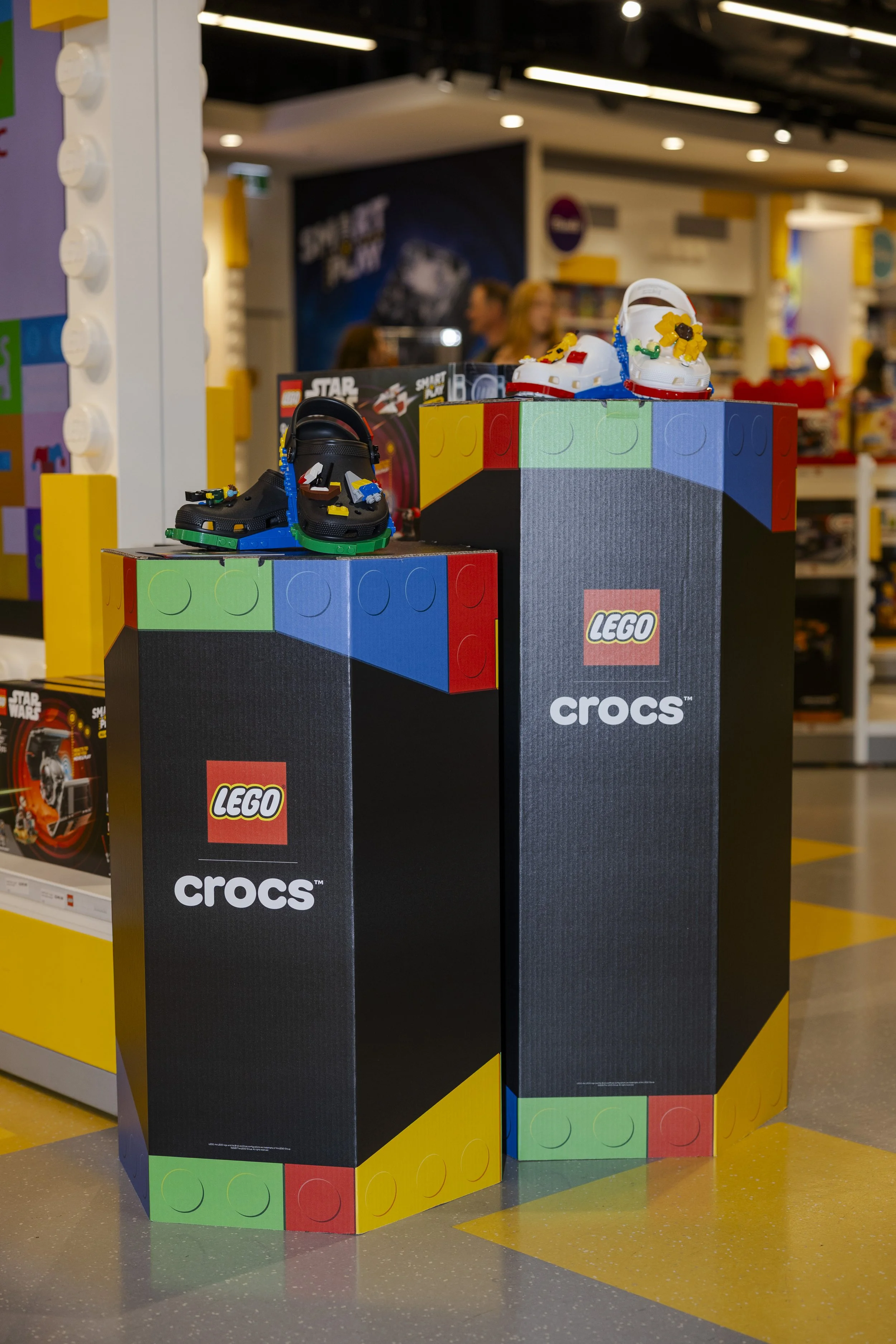 Crocs x Lego Full Gallery-116.jpg