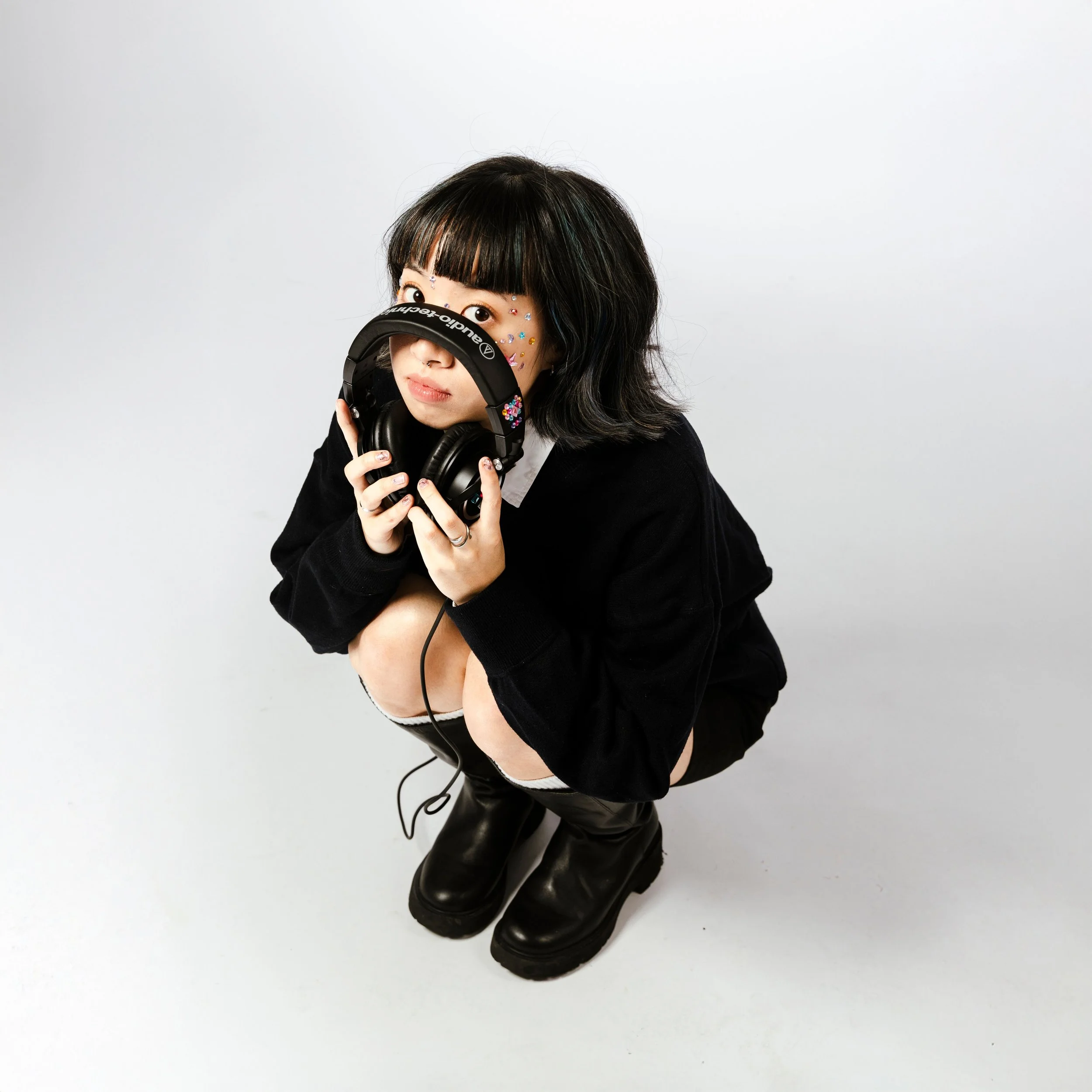 Portrait of irou, featured on the Clarity Indie 50 playlist