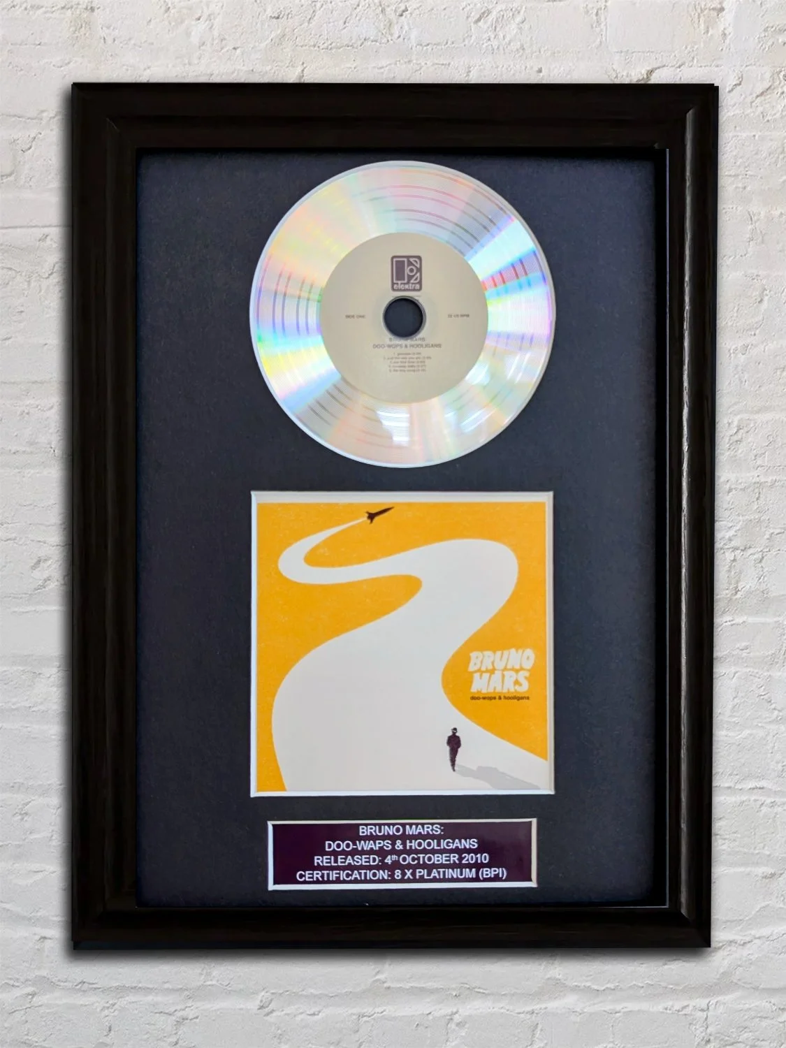 BRUNO MARS: DOO WAPS AND HOOLIGANS