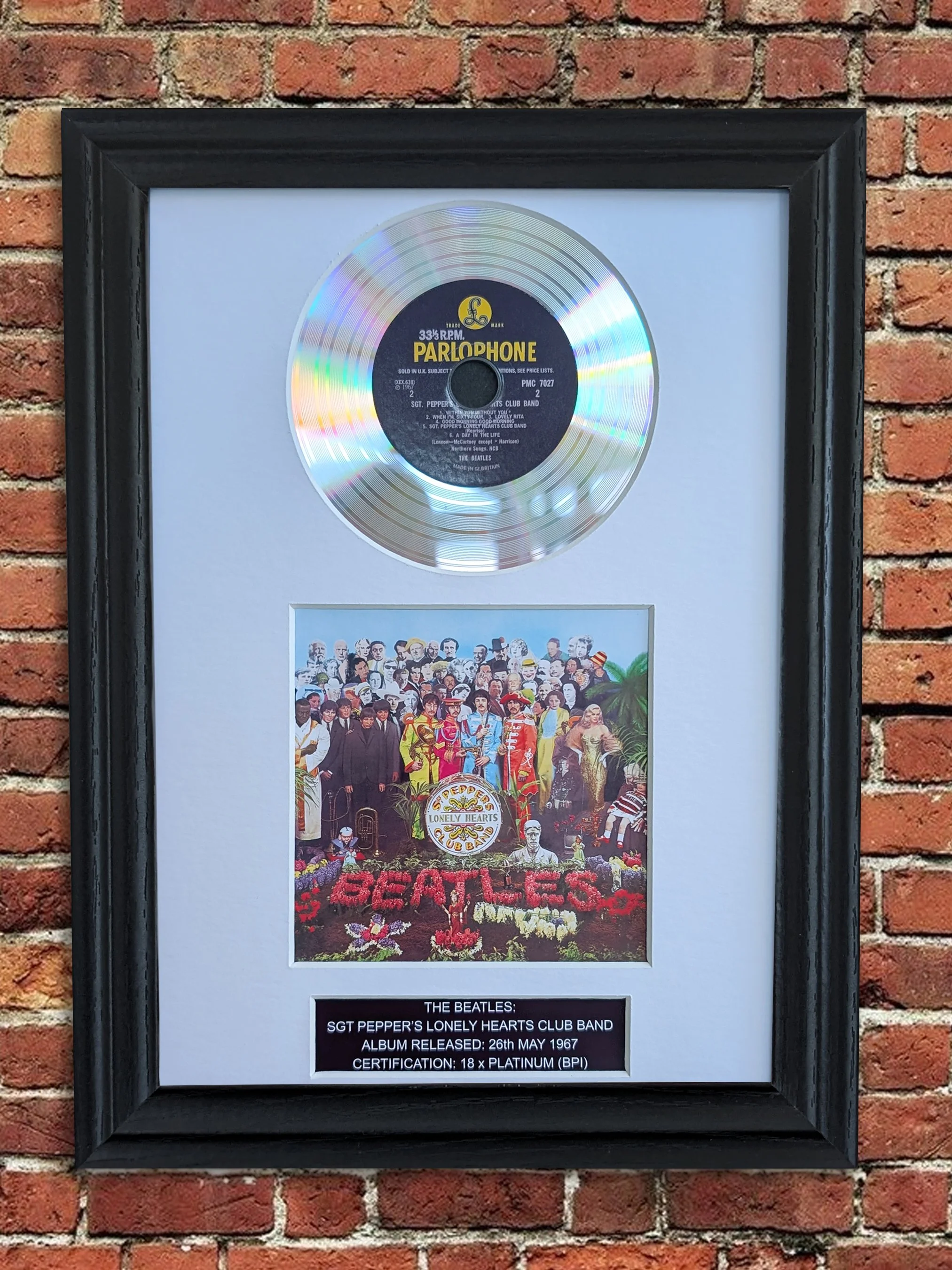 THE BEATLES: SGT PEPPERS LONELY HEARTSCLUB BAND