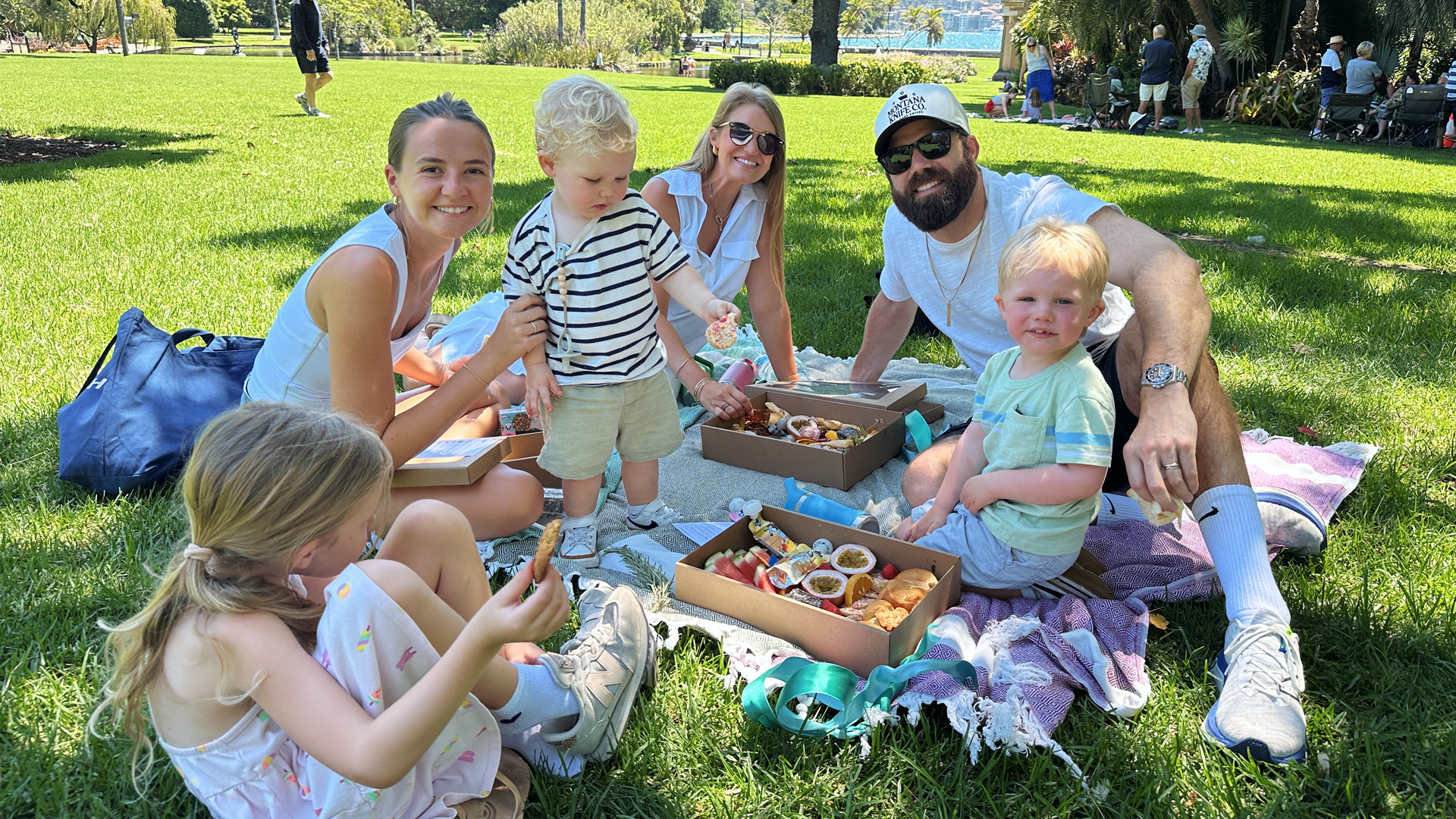 small-group-native-food-picnic-sydney.png