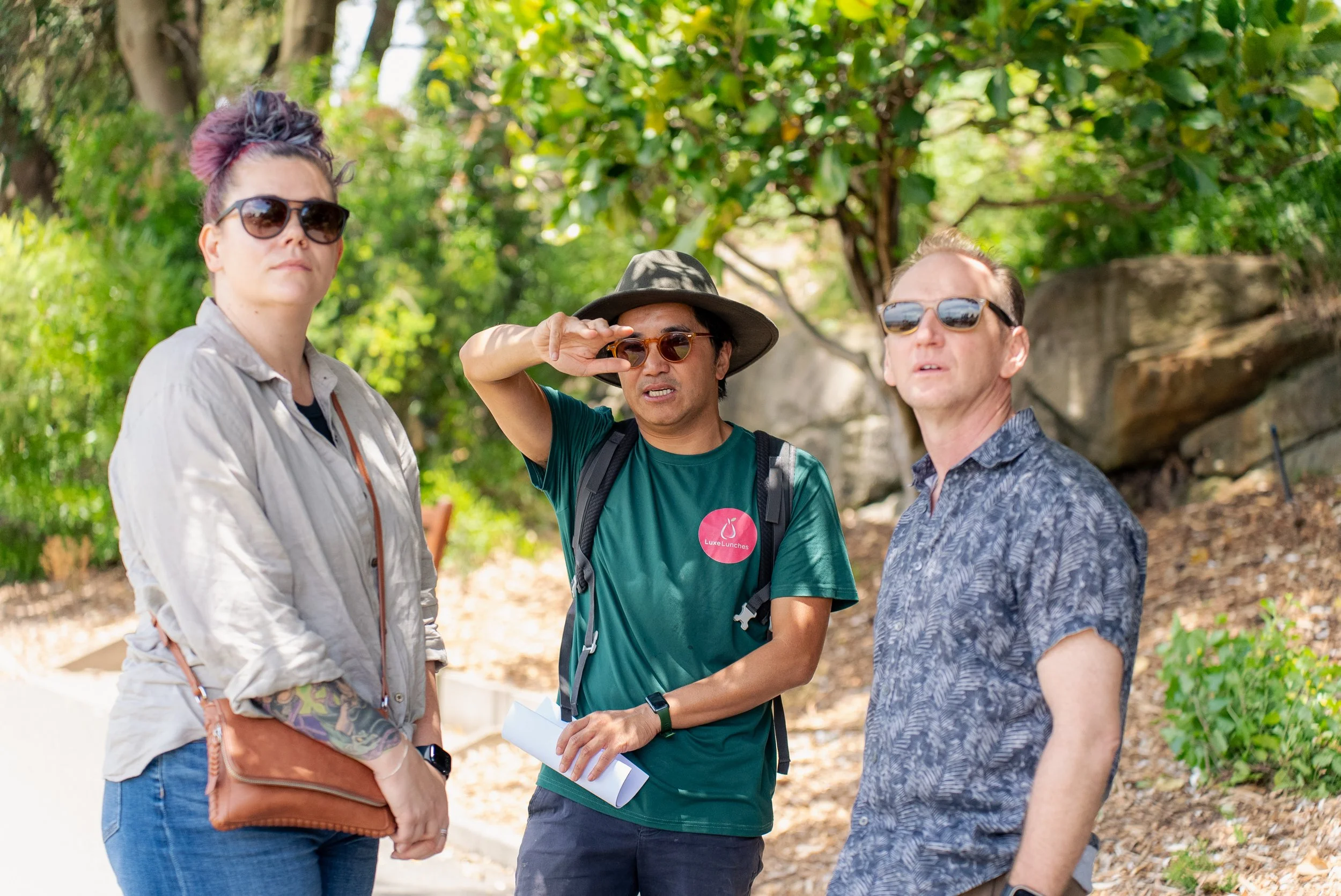 Private VIP Guests with Guide
Description: VIP guests learning about indigenous Australian plants during a guided foraging walk with The Australian Food Guy. A unique Sydney food safari that blends native culture, storytelling and authentic bush tuc