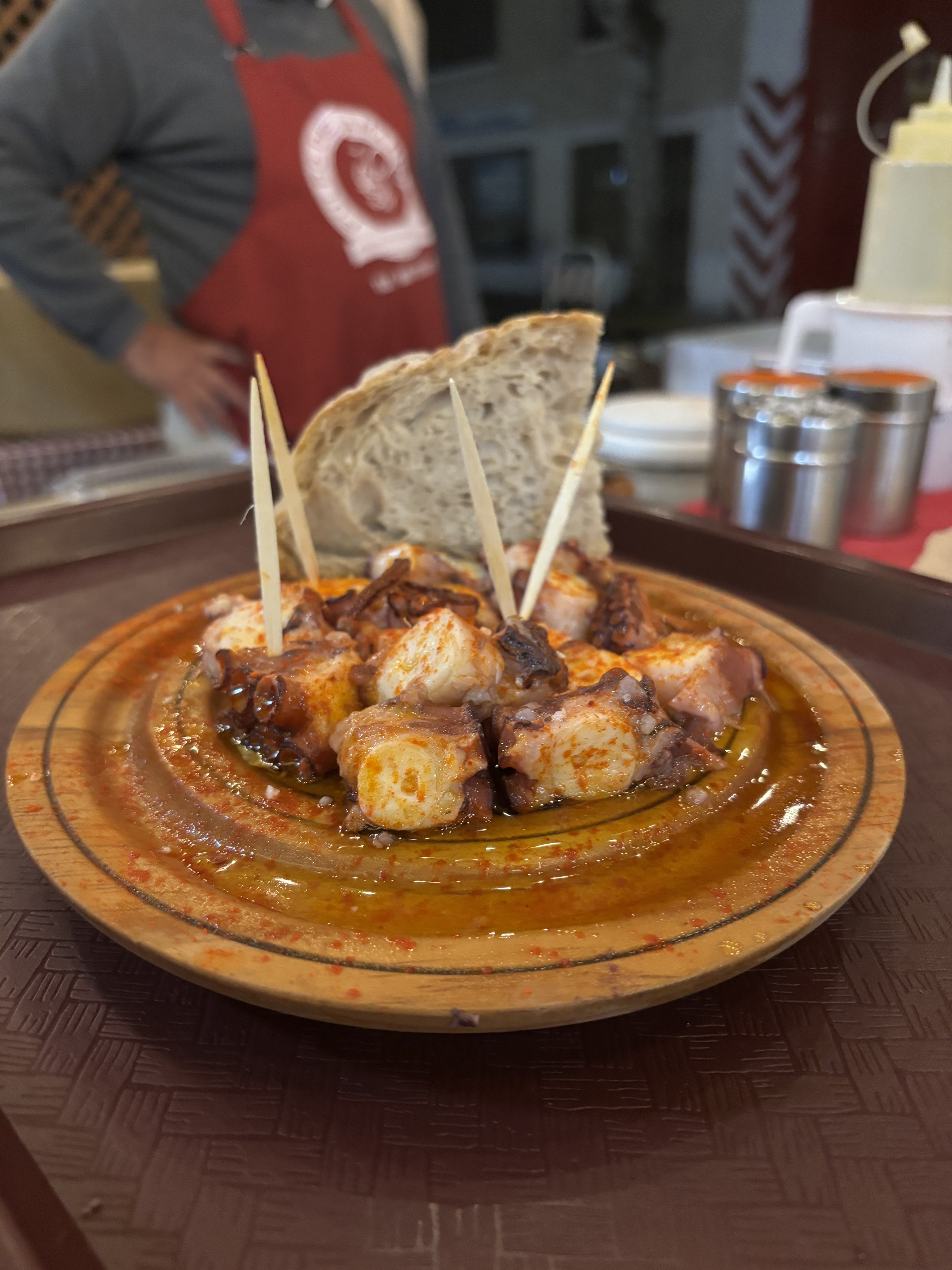 Una ración de pulpo enplatado