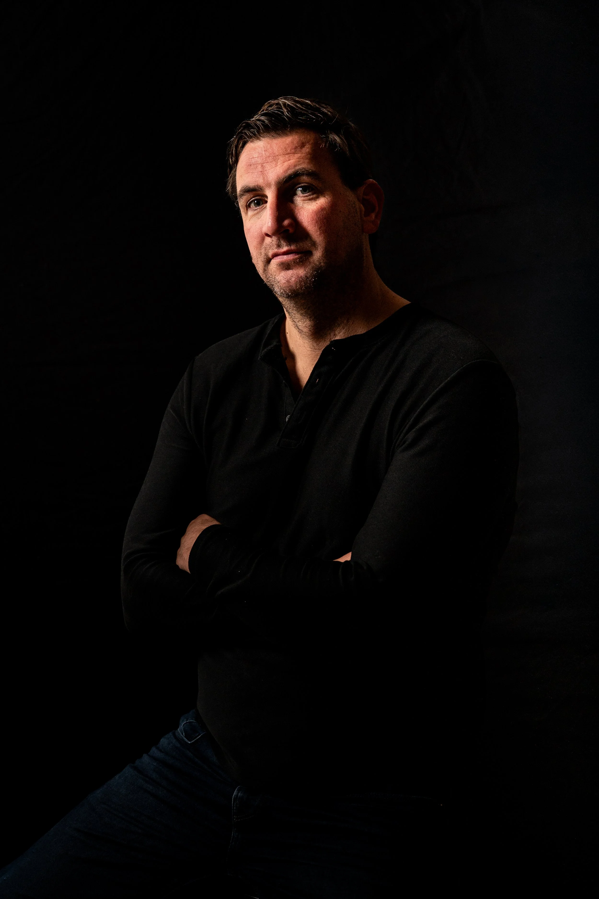 High-end zakelijk portret van ondernemer, sterke uitstraling, studio Obdam