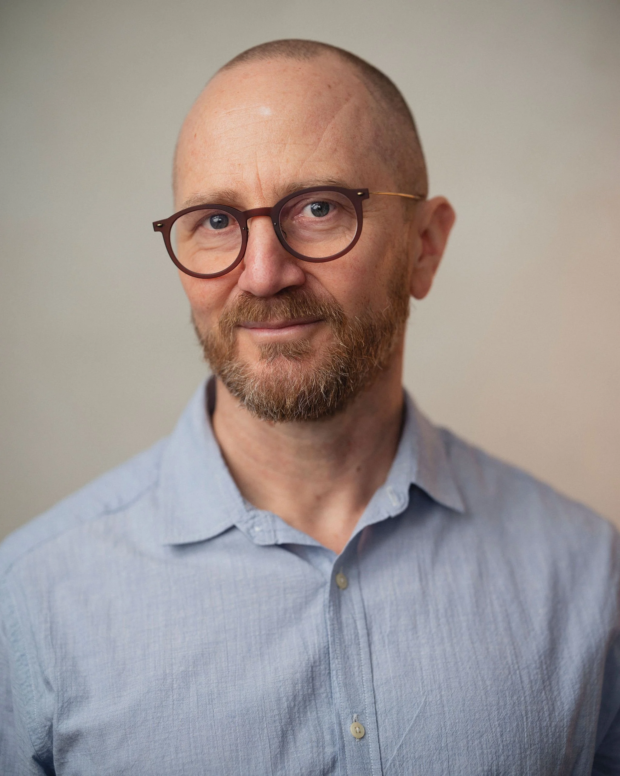 Business headshot photograph of a man - therapist headshot