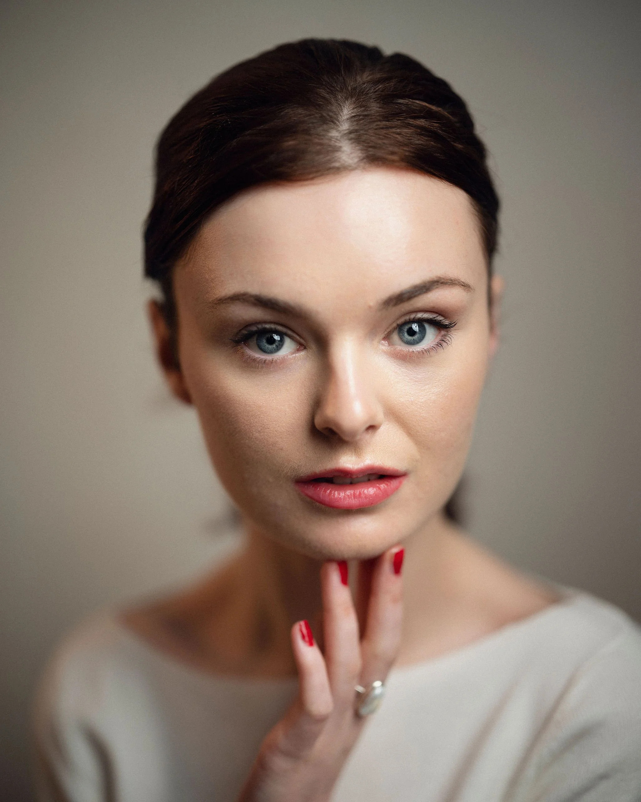 Actors Headshot Photograph of a woman