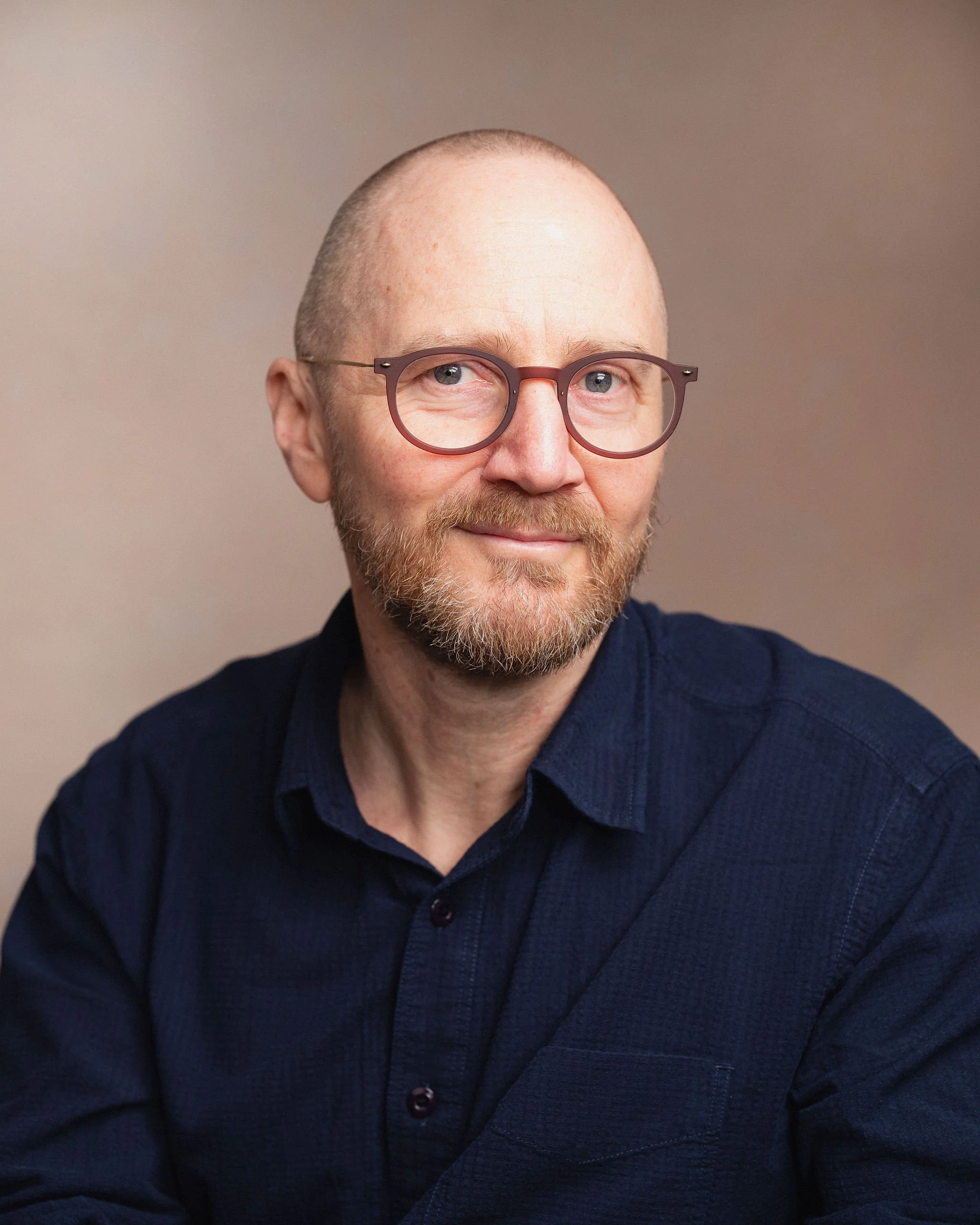 Business headshot photograph of a man - therapist headshot