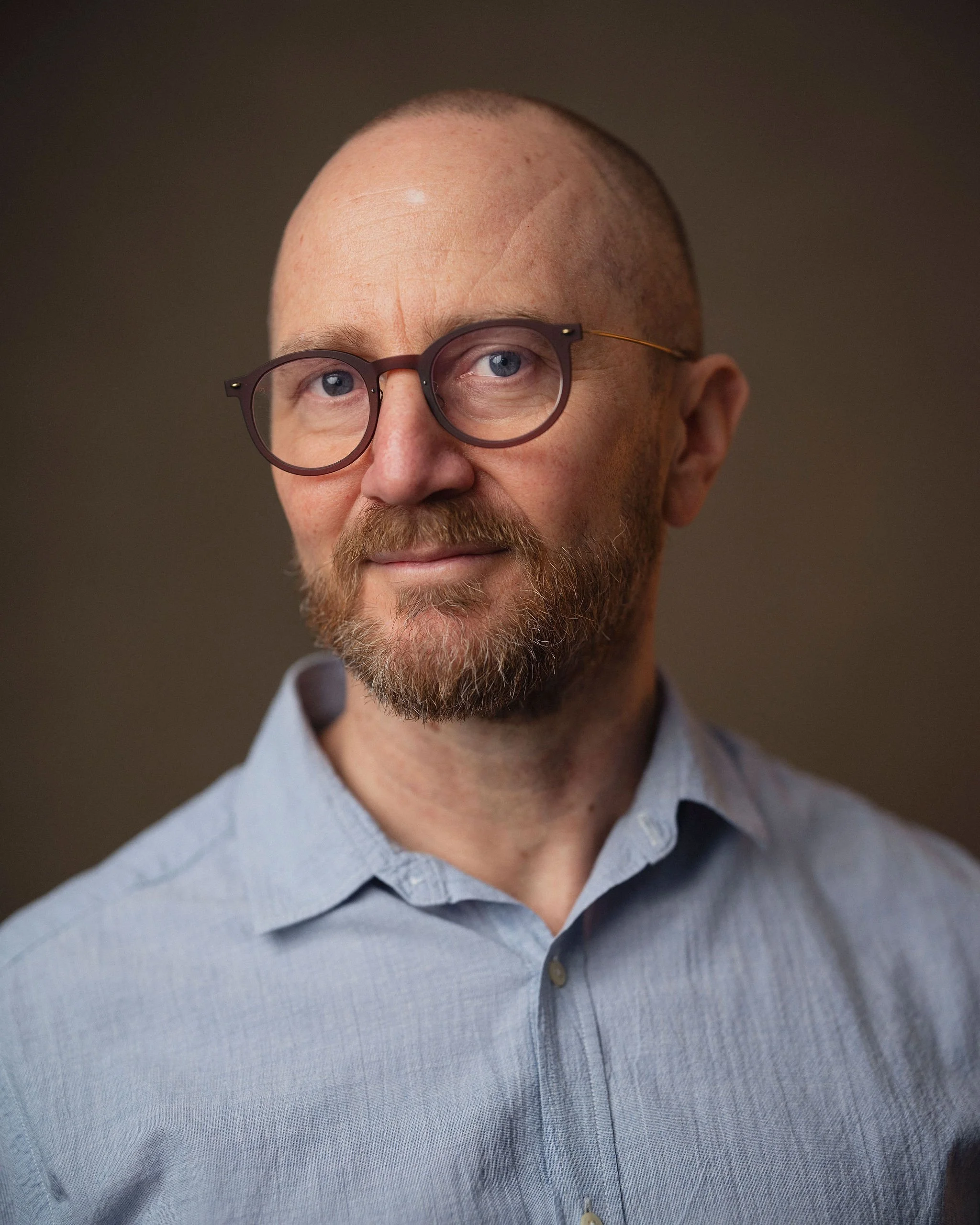 Business headshot photograph of a man - therapist headshot