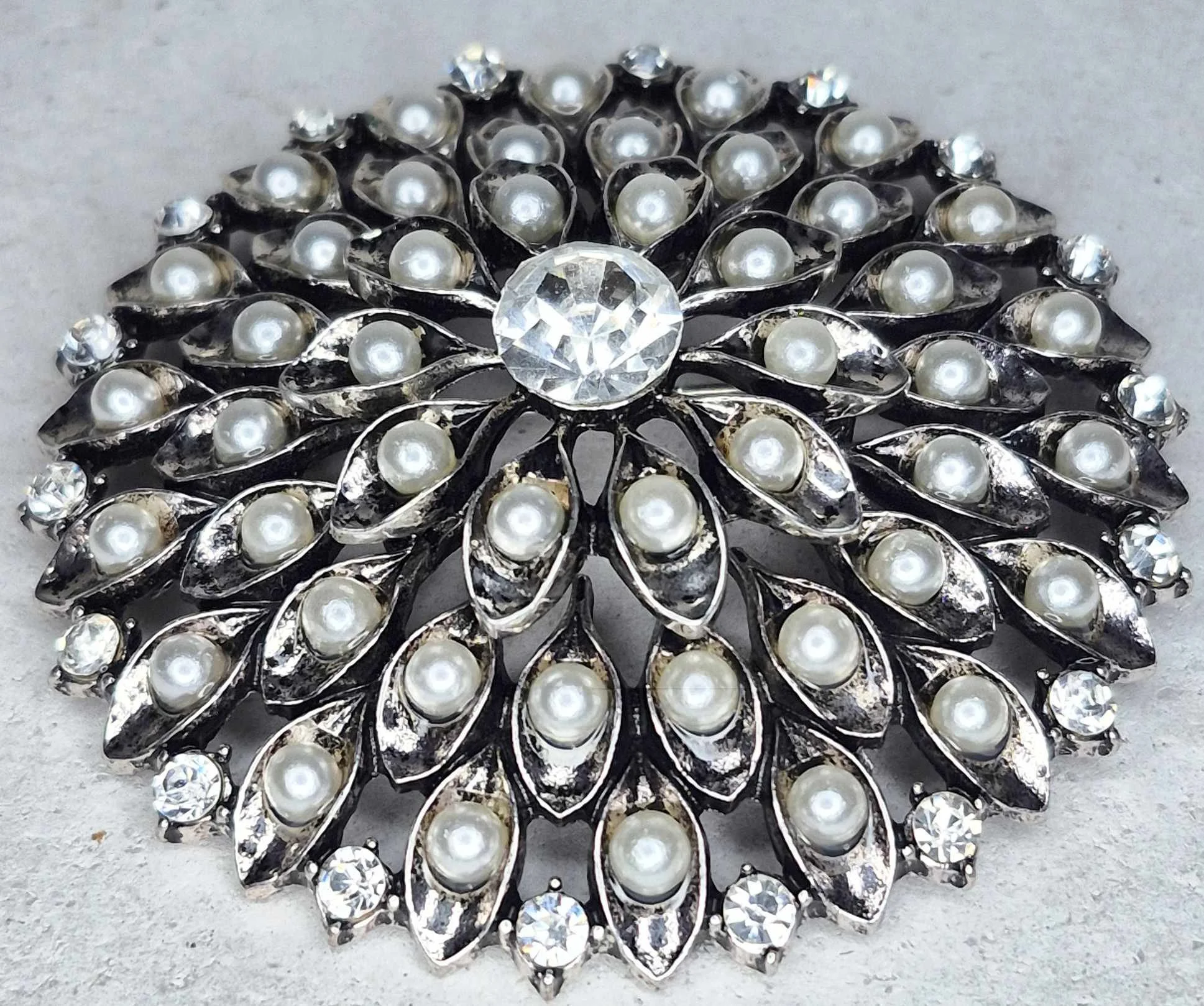 Pearl & Crystal Halo Brooch