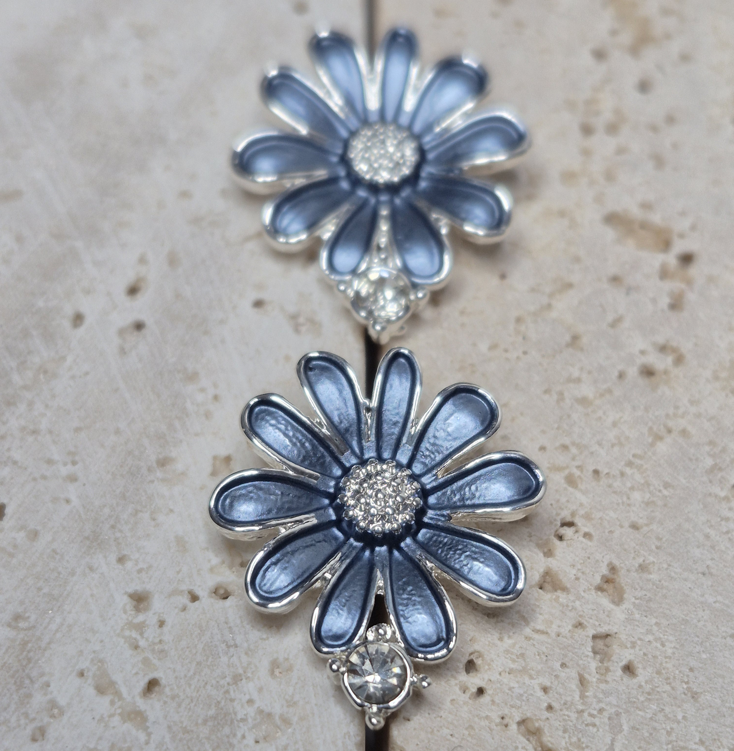 Blue_flower_stud_cz_1.png