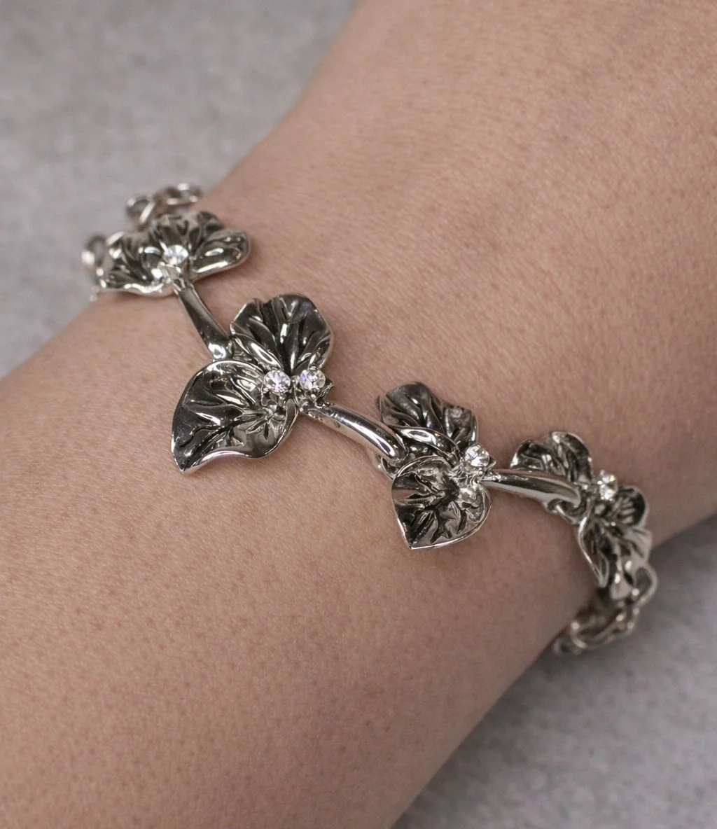 Flower_bracelet_3.jpg