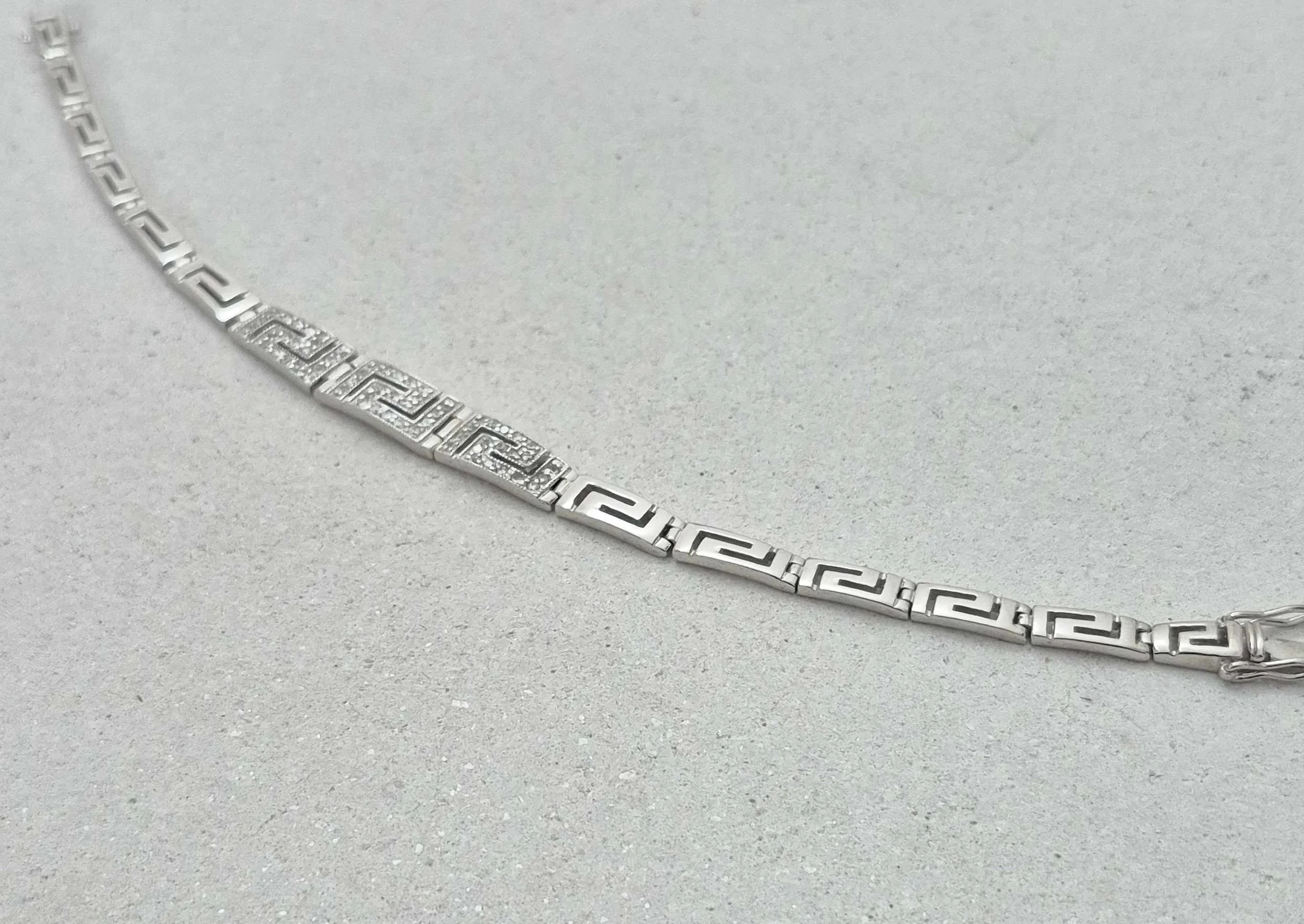 Silver Geometric Crystal Bracelet_3.jpg