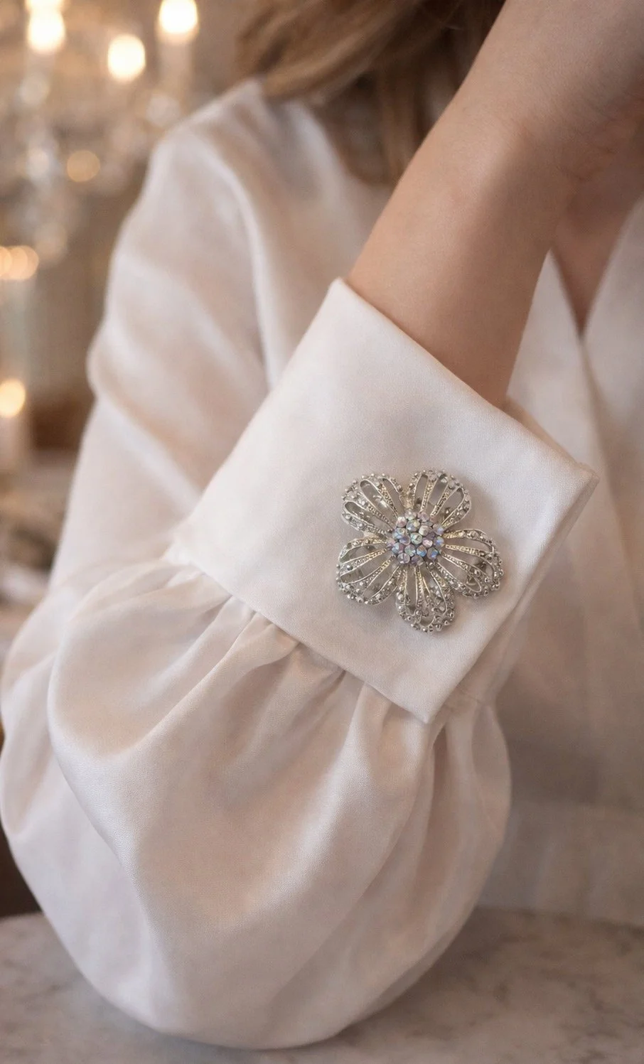Silver_Crystal_brooch_1.jpg