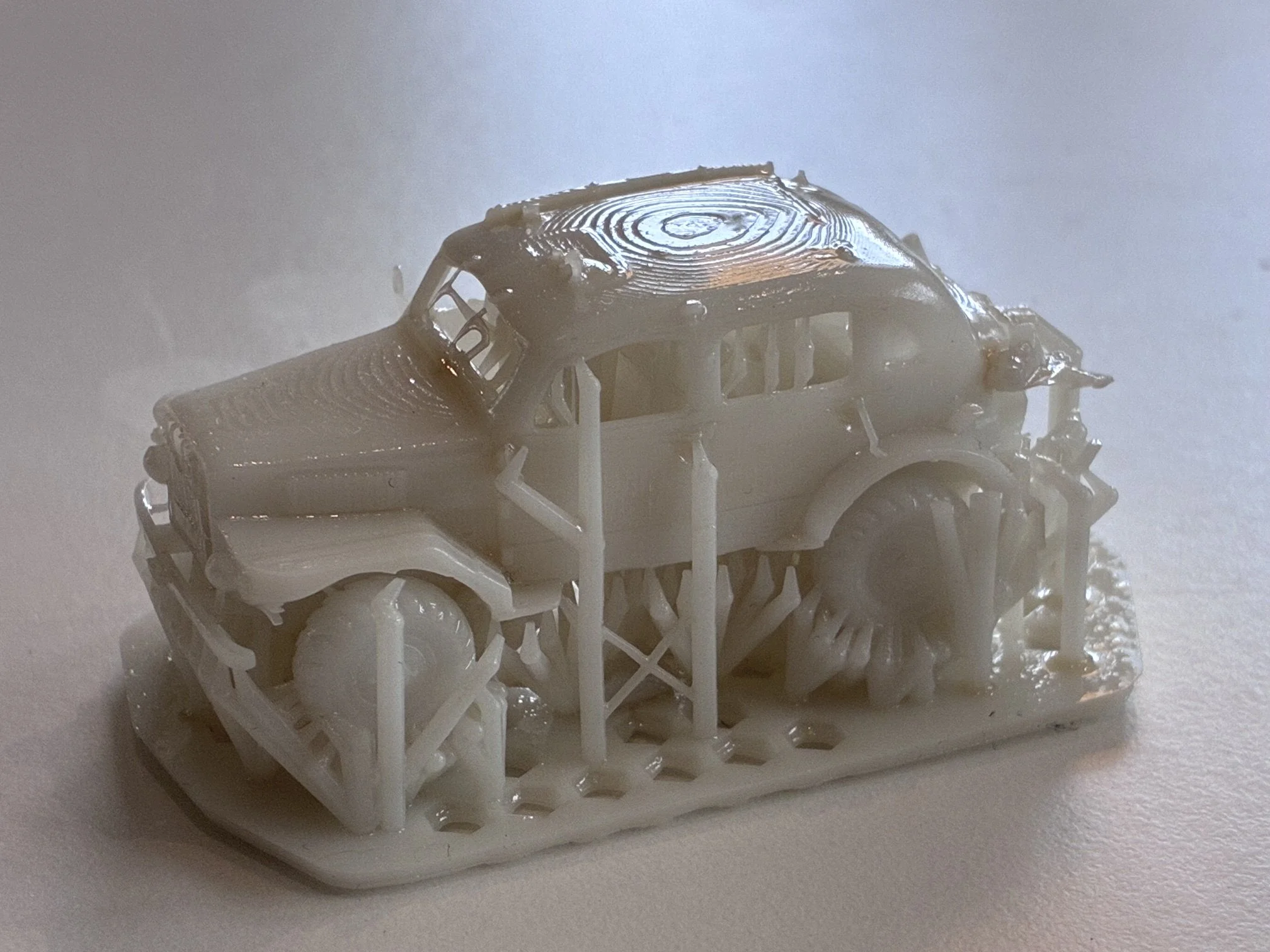 Resin print of a Swedish Volvo Sugga military jeep from 1950ths scale 1:72