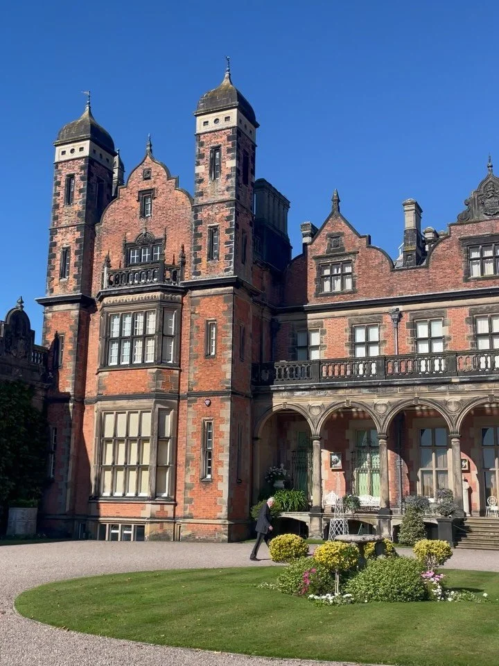 Tuesdays podcast and Wednesdays discussion @capesthornehall.estate with @designcentraluk @interiordesignbusinesspod and @thebiid - not gonna lie, I really enjoyed this. More to come perhaps. Great meeting and catching up with fellow creatives @_txtur