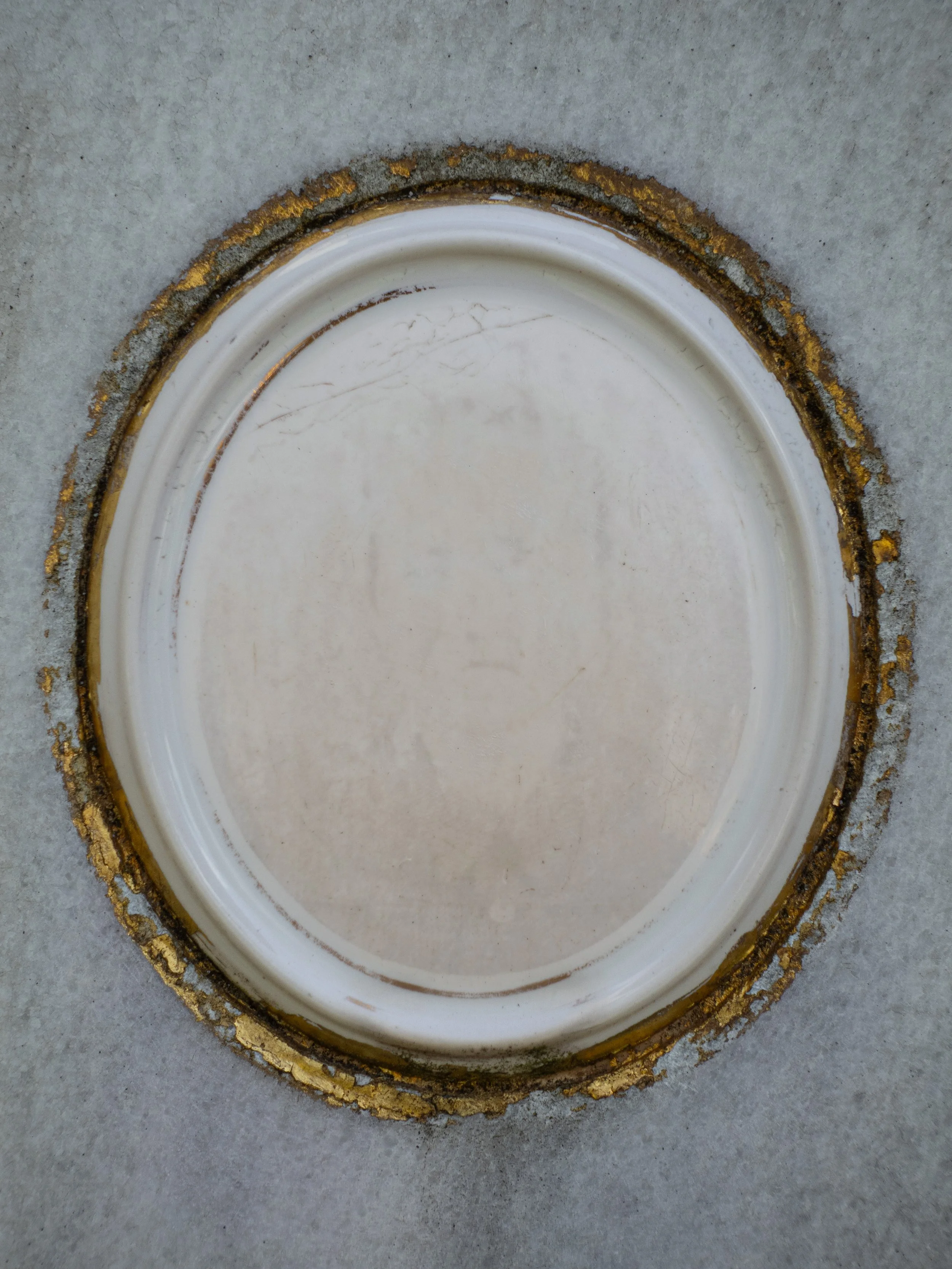 Photo from the collection: Fading Memorial Portraits by Jakob Maria Wagner.