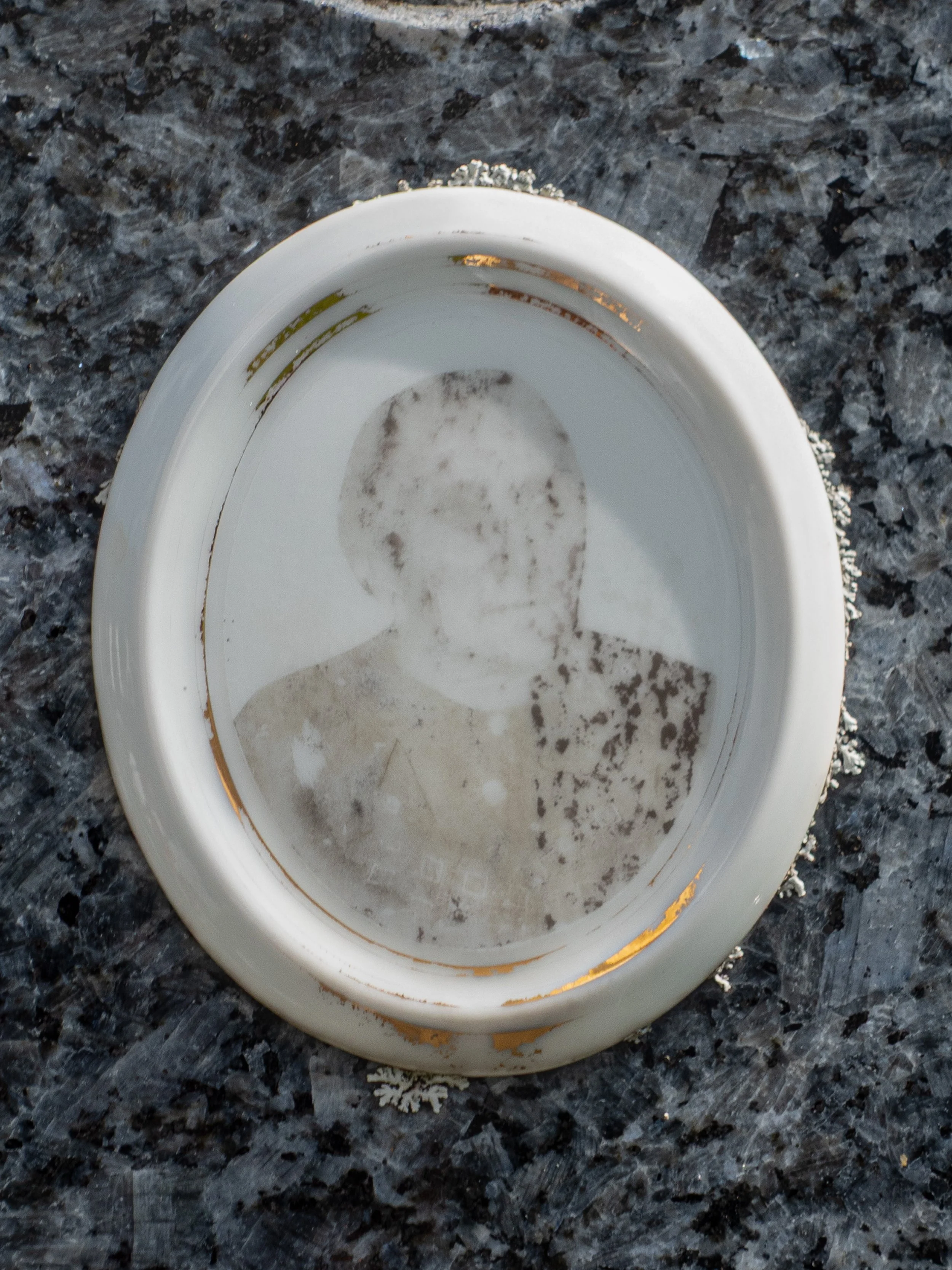 Photo from the collection: Fading Memorial Portraits by Jakob Maria Wagner.