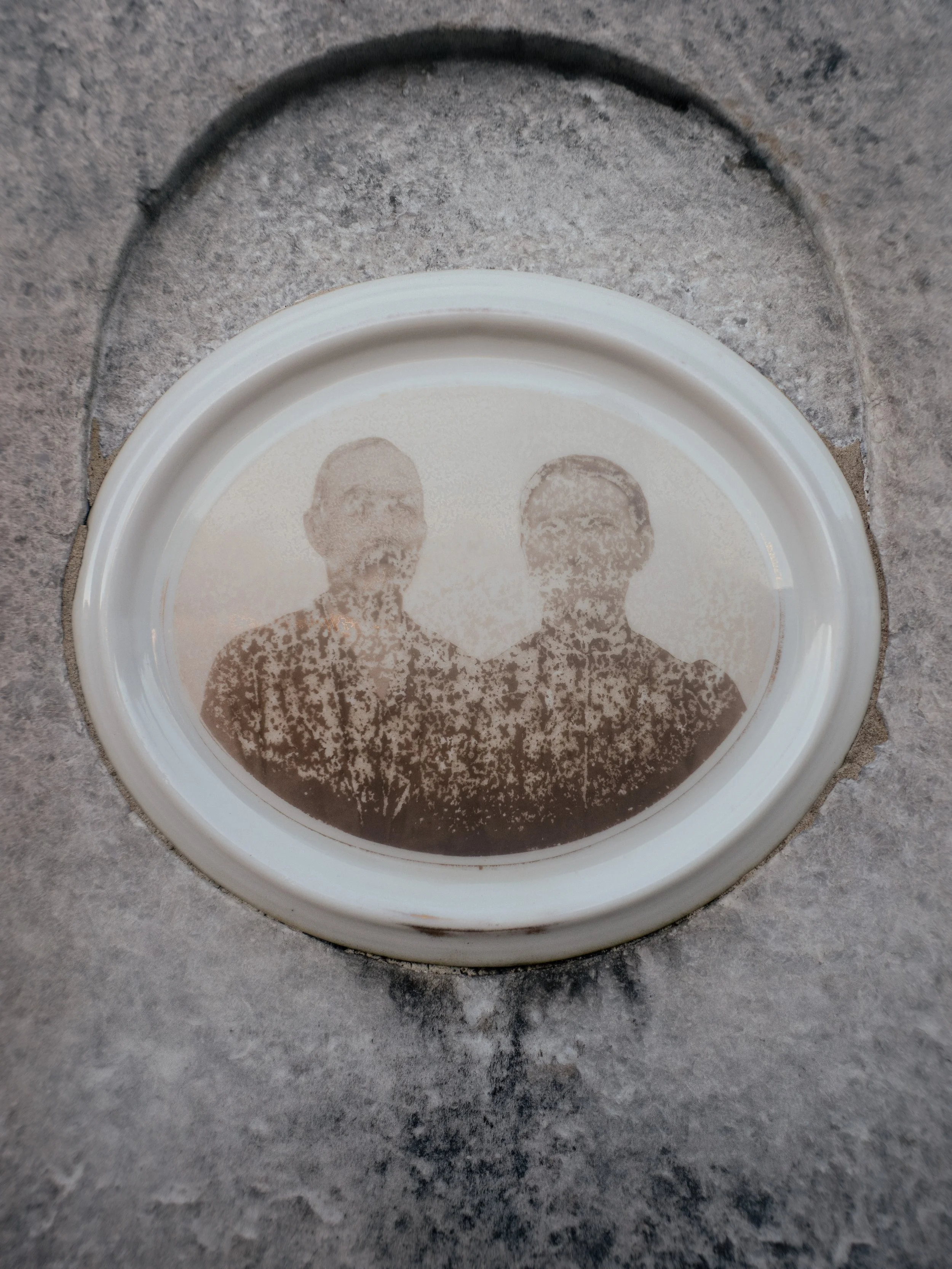Photo from the collection: Fading Memorial Portraits by Jakob Maria Wagner.